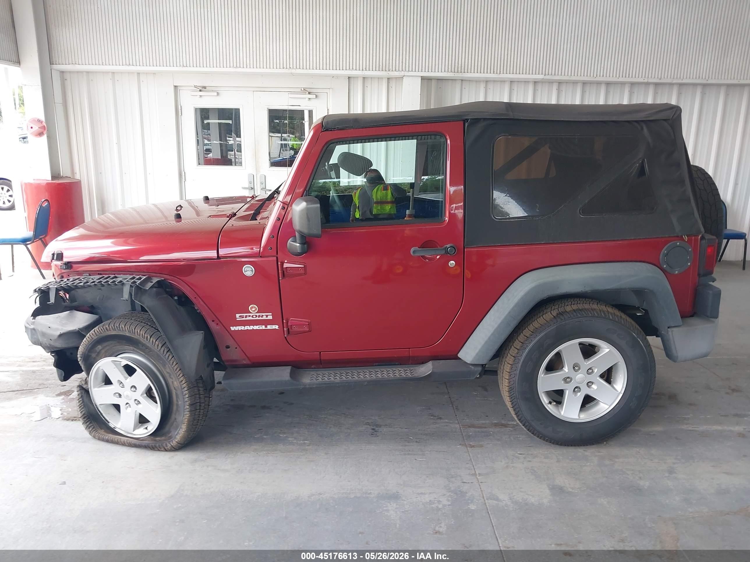 2012 Jeep Wrangler Sport Бордовый vin: 1C4AJWAG6CL197923