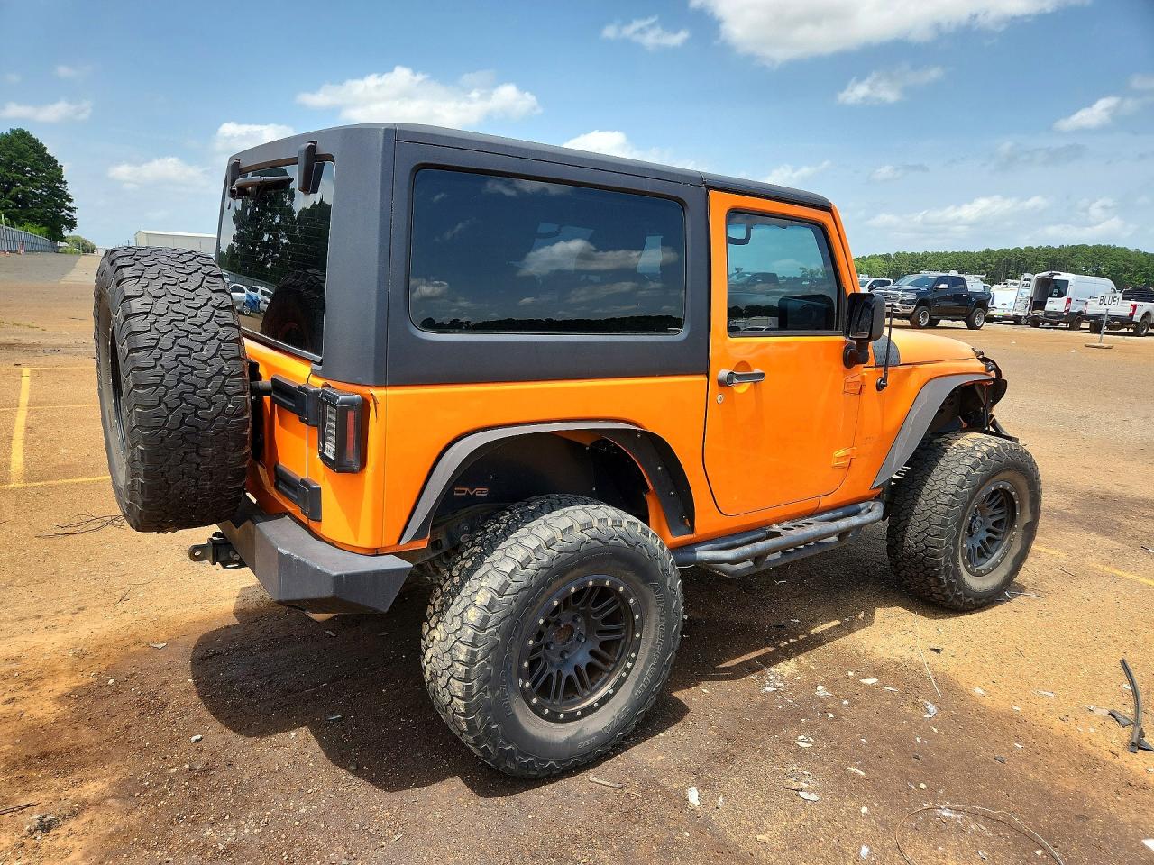 2012 Jeep Wrangler Sport Orange vin: 1C4AJWAG6CL281062