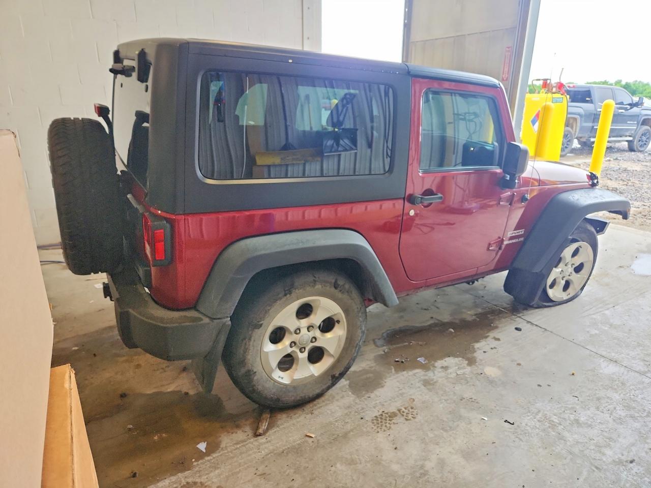 2013 Jeep Wrangler Sport Maroon vin: 1C4AJWAG6DL527433