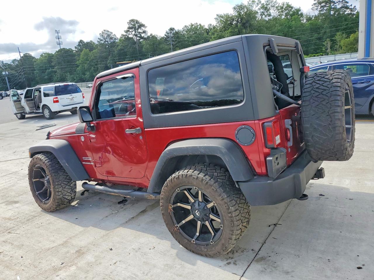 2013 Jeep Wrangler Sport Red vin: 1C4AJWAG6DL563963