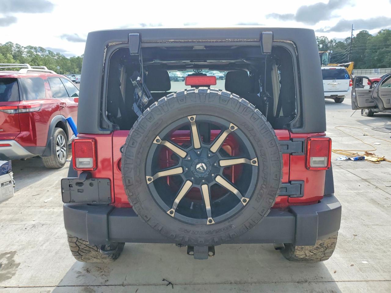 2013 Jeep Wrangler Sport Red vin: 1C4AJWAG6DL563963