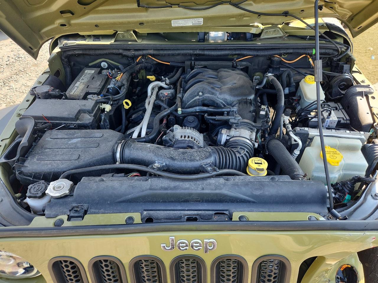 2013 Jeep Wrangler Sport Green vin: 1C4AJWAG6DL599149