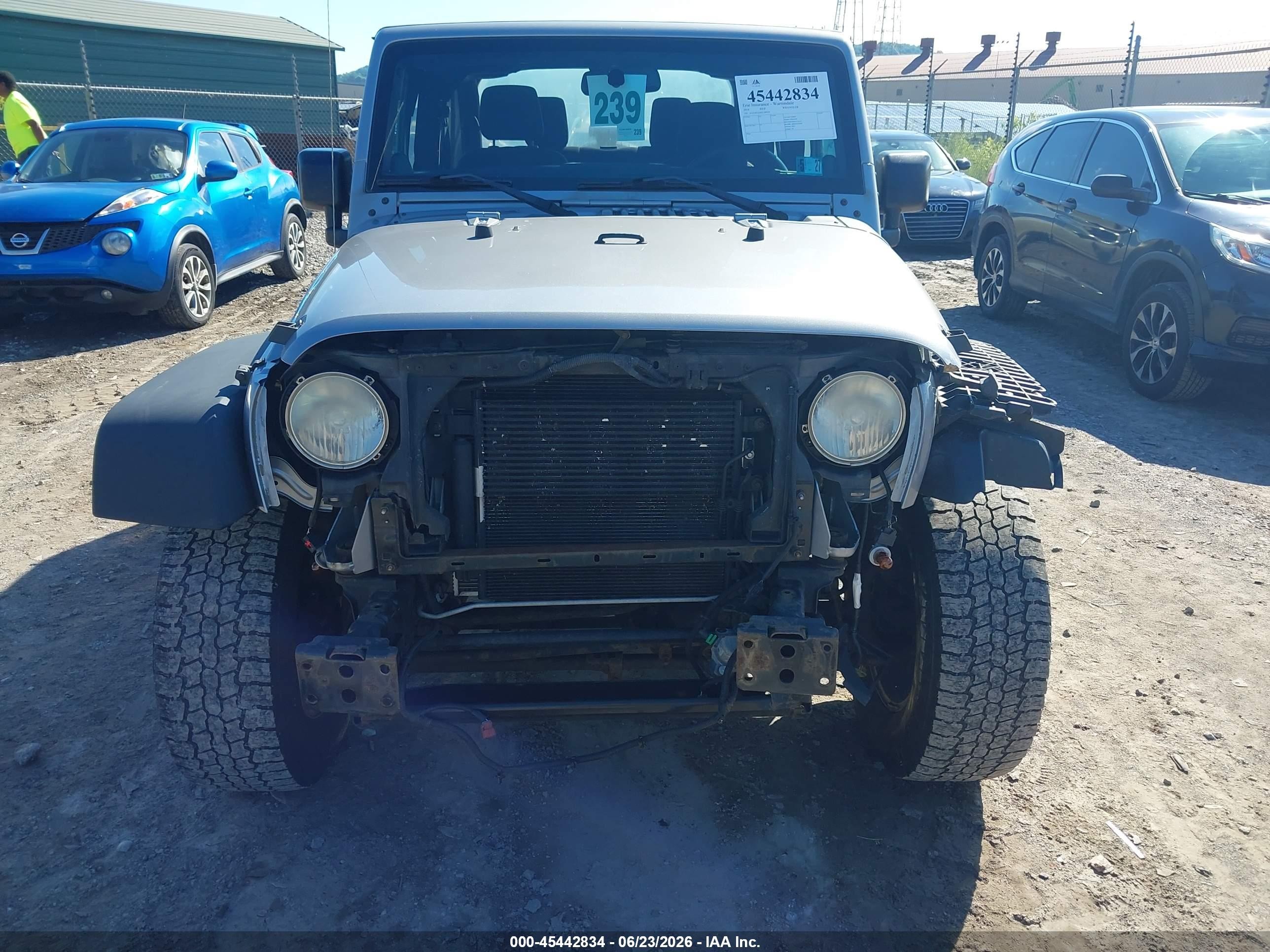 2014 Jeep Wrangler Sport Gray vin: 1C4AJWAG6EL289519