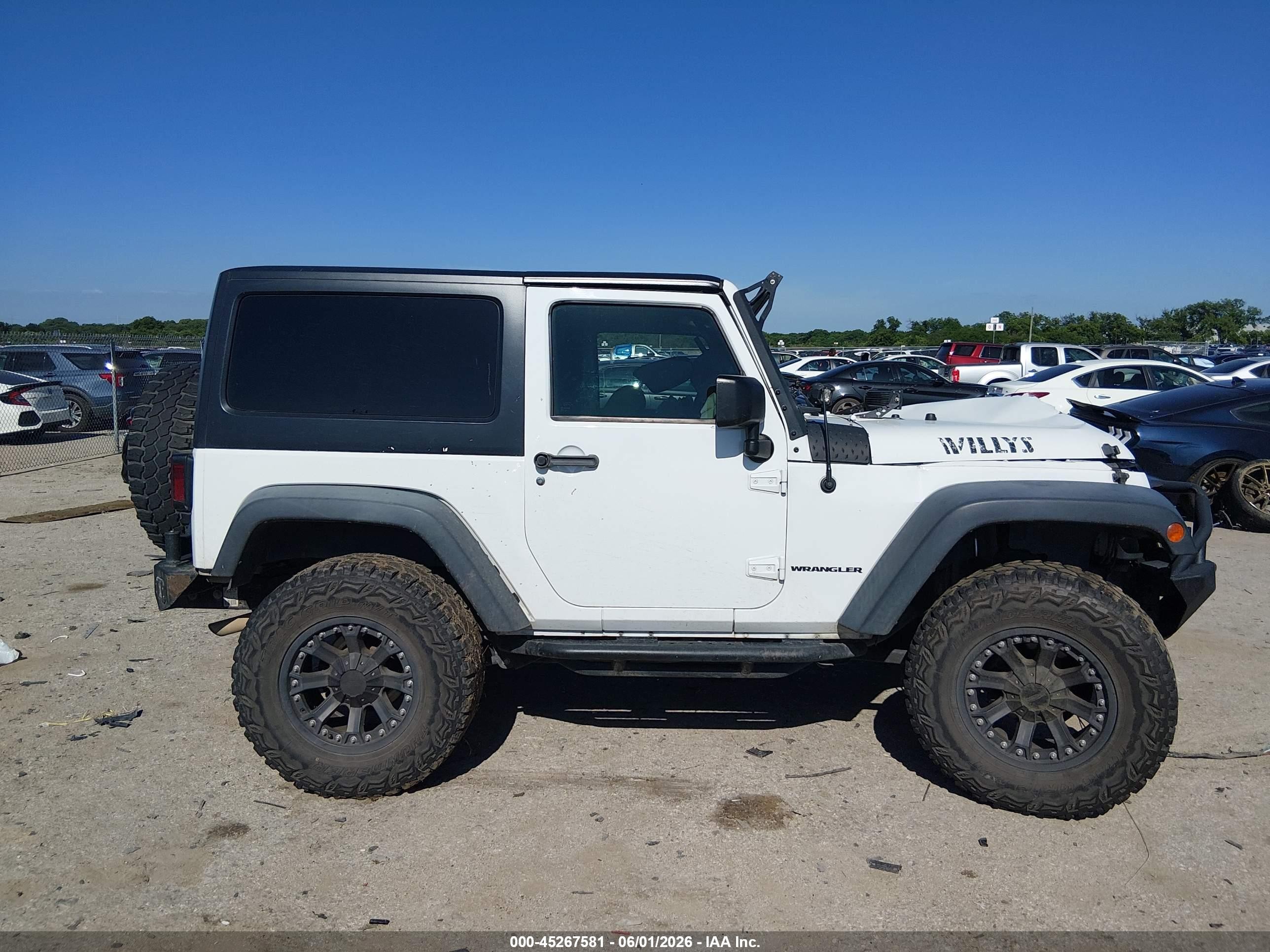 2015 Jeep Wrangler Willys Wheeler White vin: 1C4AJWAG6FL507377