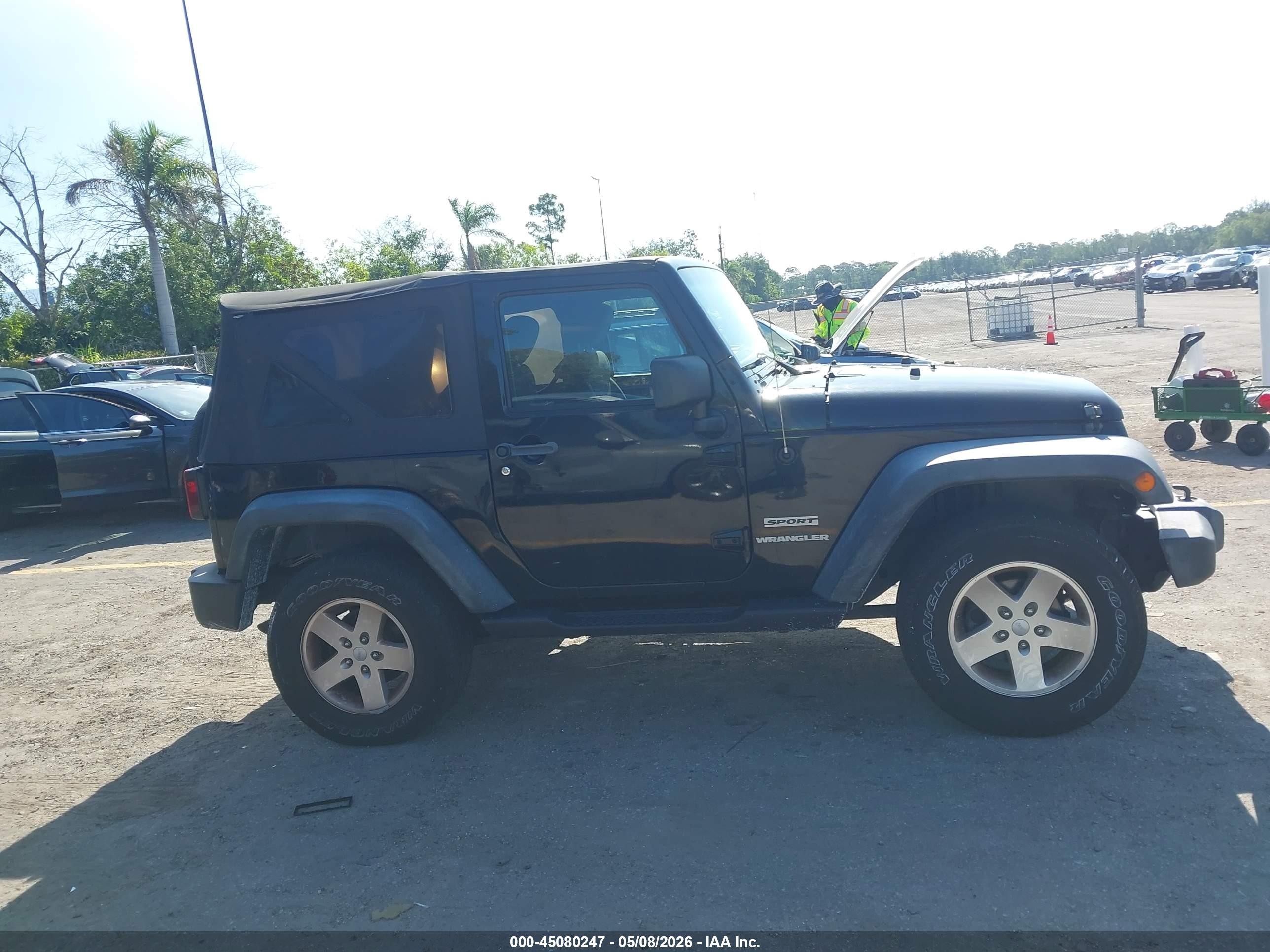 2012 Jeep Wrangler Sport Черный vin: 1C4AJWAG7CL134801