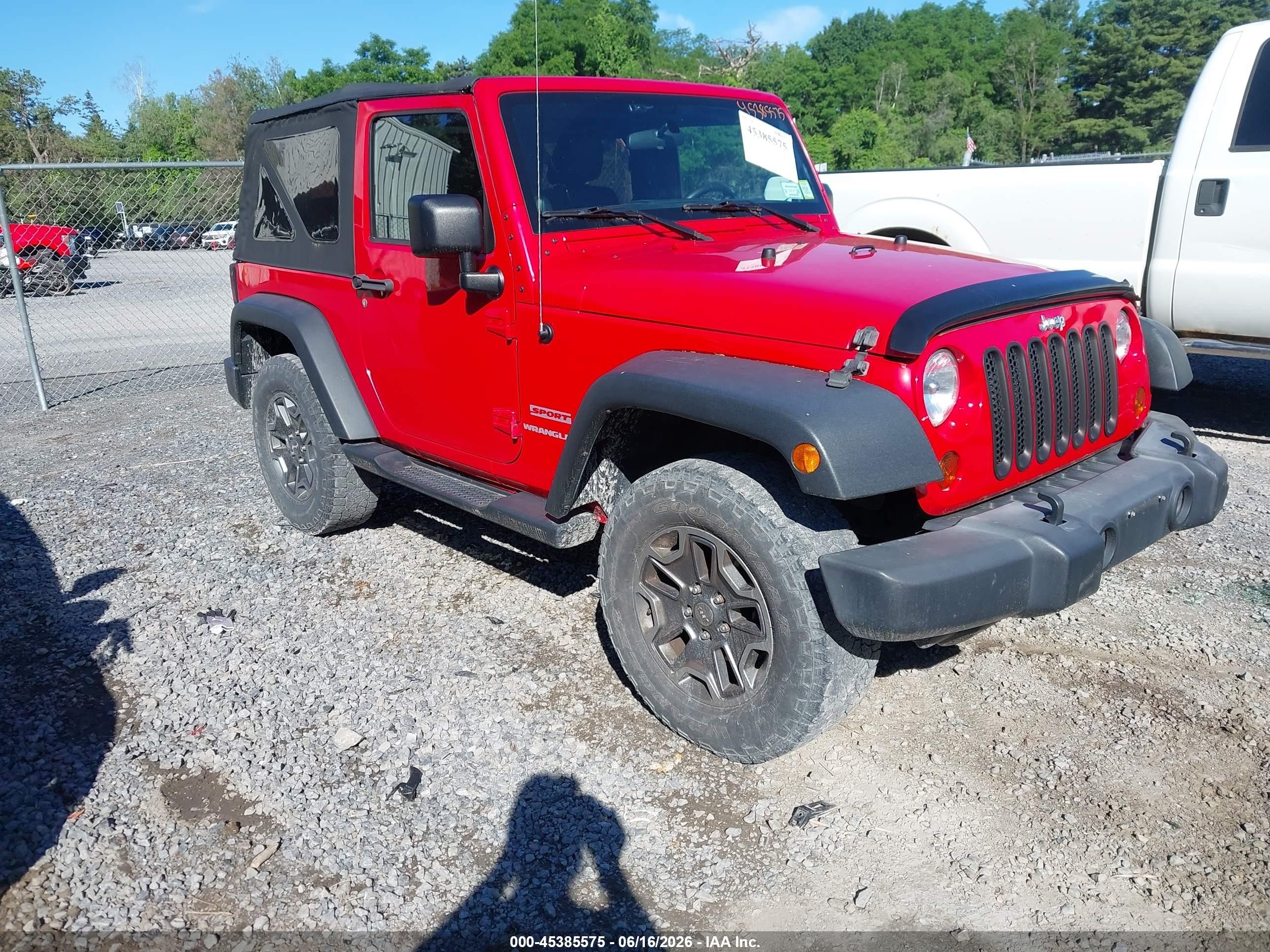 2012 Jeep Wrangler Sport Red vin: 1C4AJWAG7CL281460