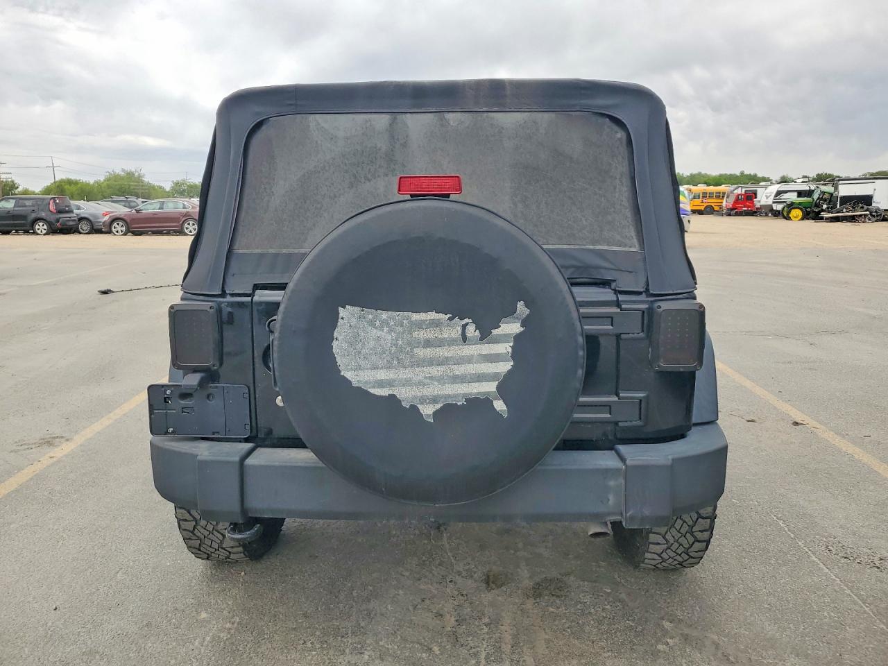2013 Jeep Wrangler Sport Black vin: 1C4AJWAG7DL657933