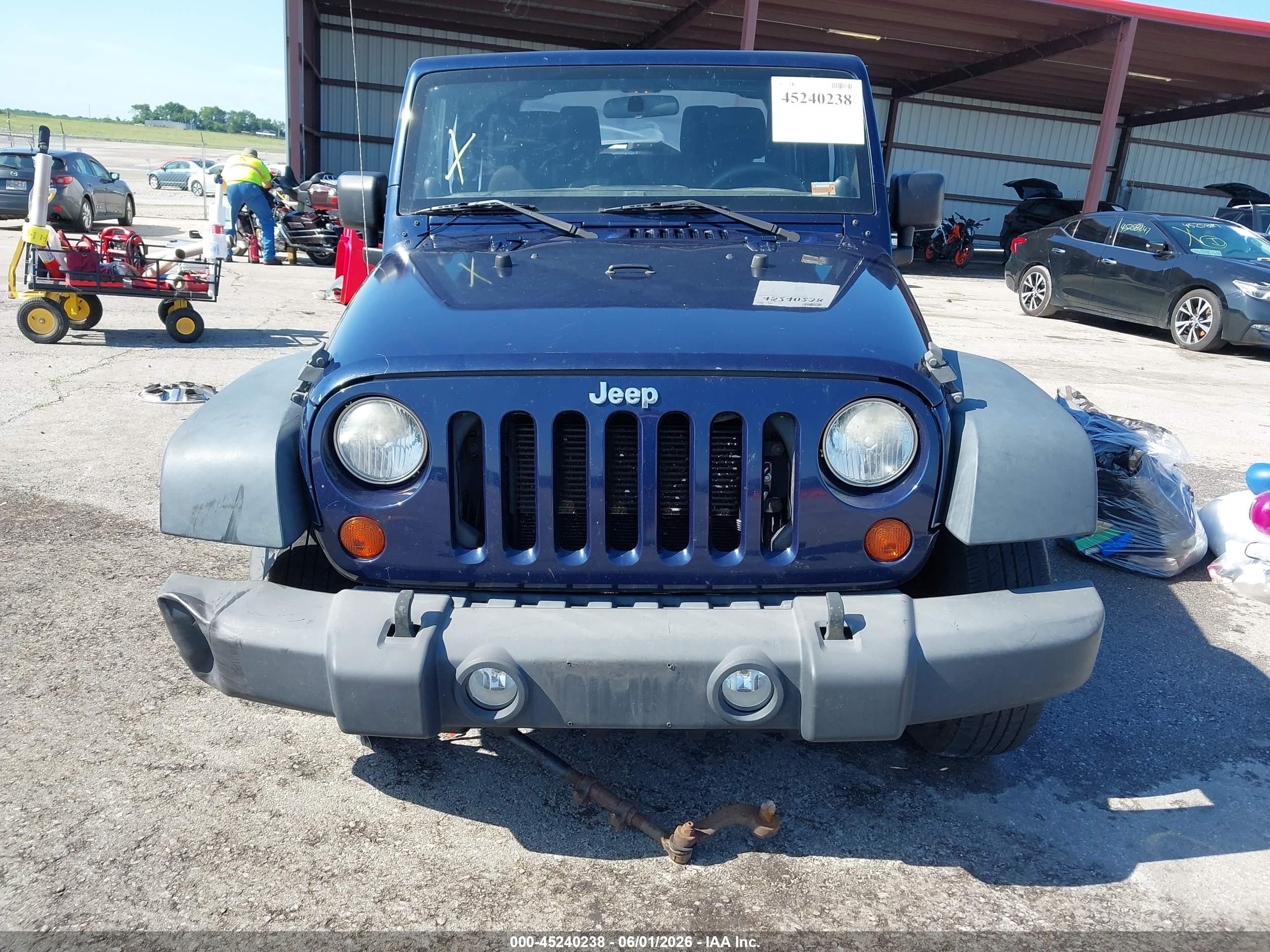 2013 Jeep Wrangler Sport Blue vin: 1C4AJWAG8DL504963