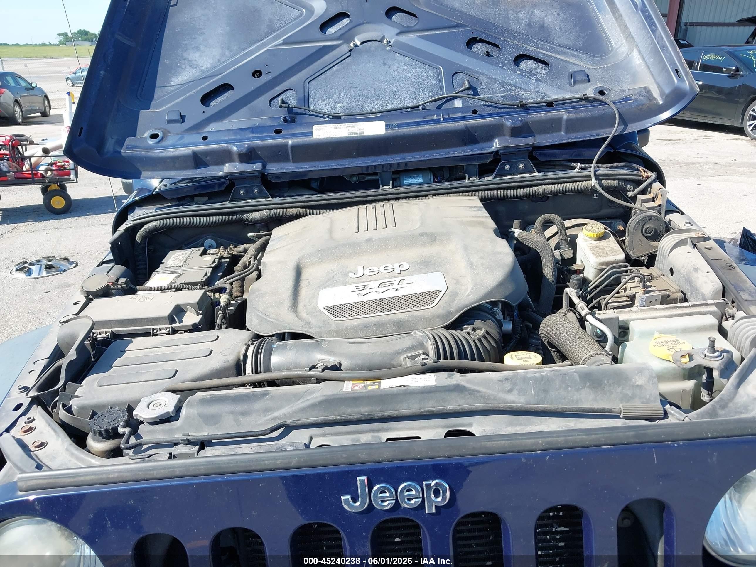2013 Jeep Wrangler Sport Blue vin: 1C4AJWAG8DL504963