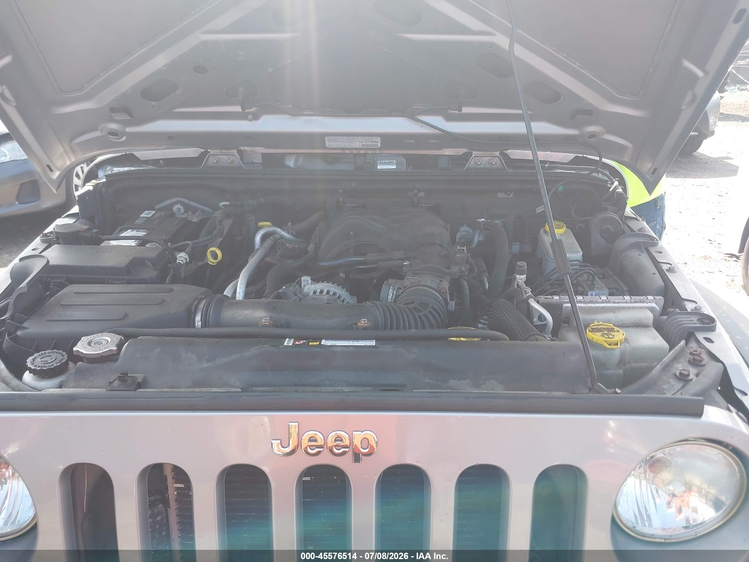 2013 Jeep Wrangler Sport Серебряный vin: 1C4AJWAG8DL549546