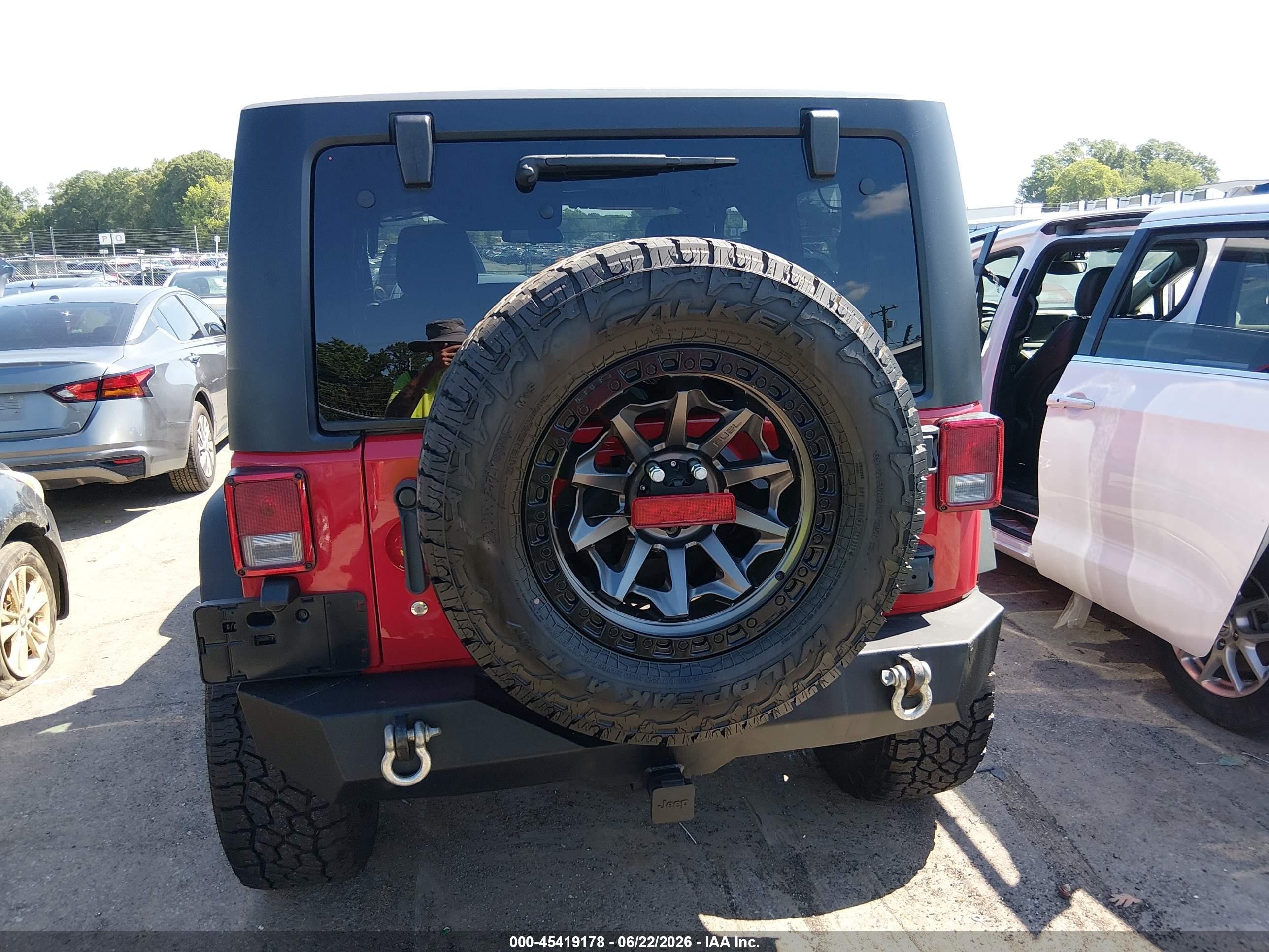 2013 Jeep Wrangler Sport Red vin: 1C4AJWAG8DL705326