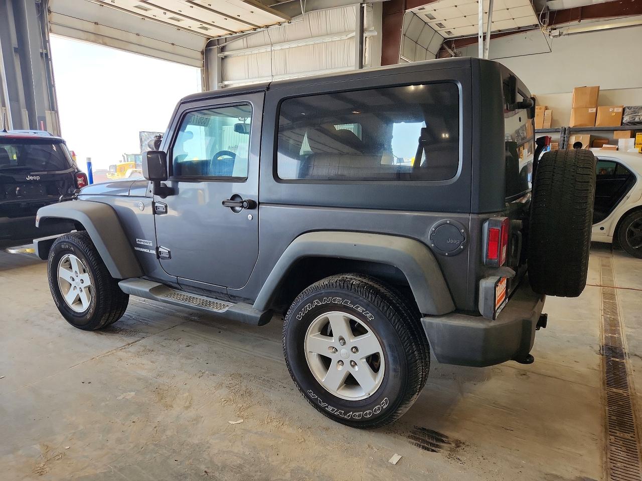 2014 Jeep Wrangler Sport Black vin: 1C4AJWAG8EL169253