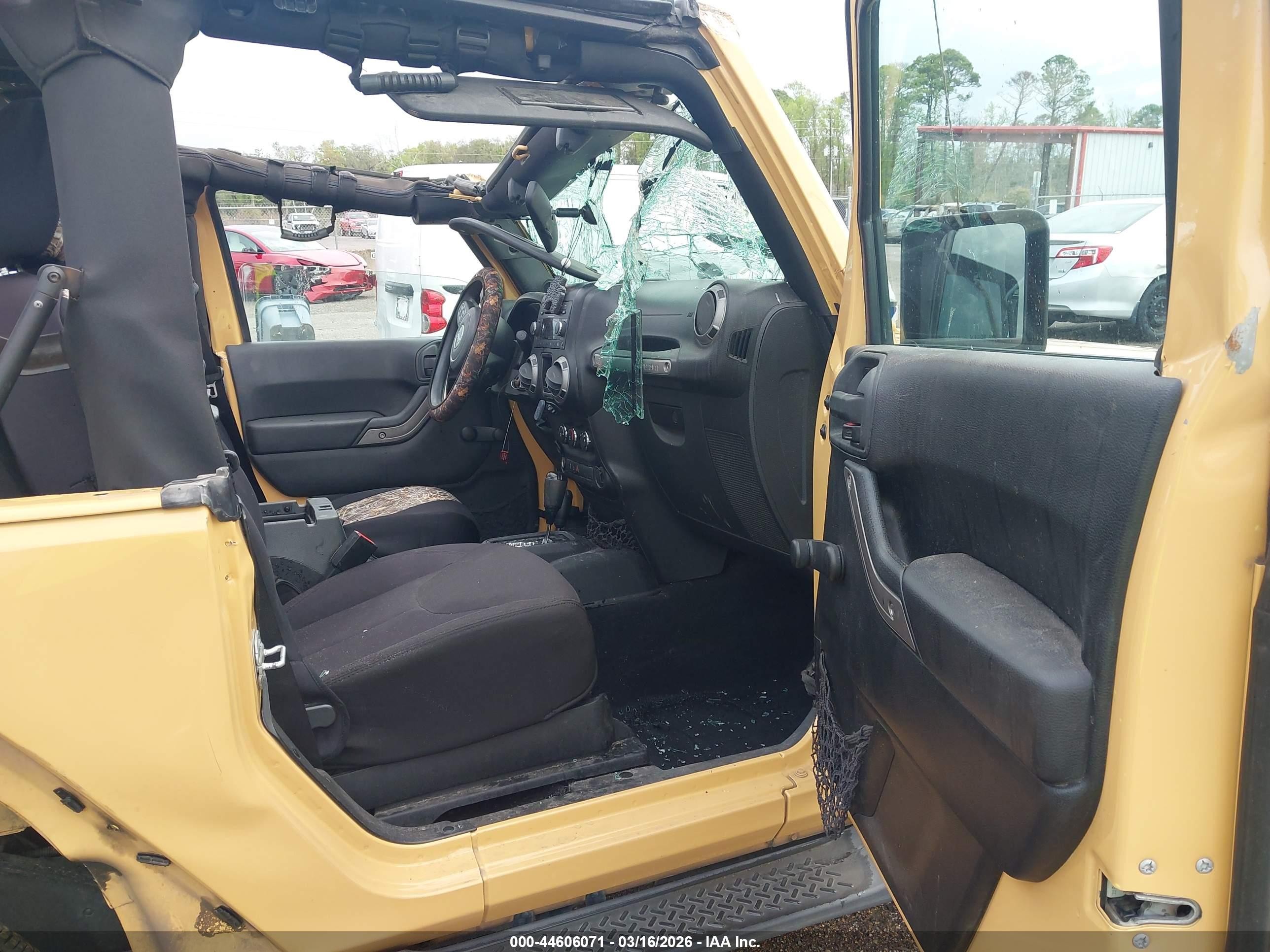 2014 Jeep Wrangler Sport Yellow vin: 1C4AJWAG8EL228480