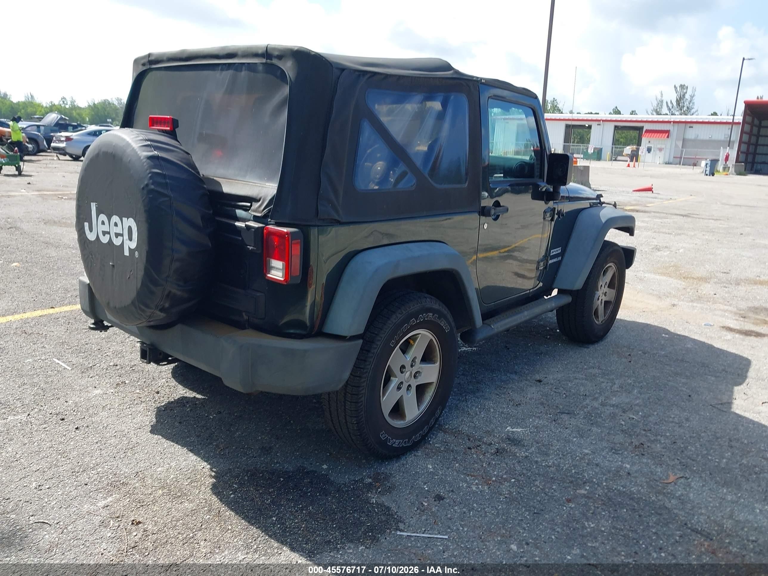 2012 Jeep Wrangler Sport Green vin: 1C4AJWAG9CL113187