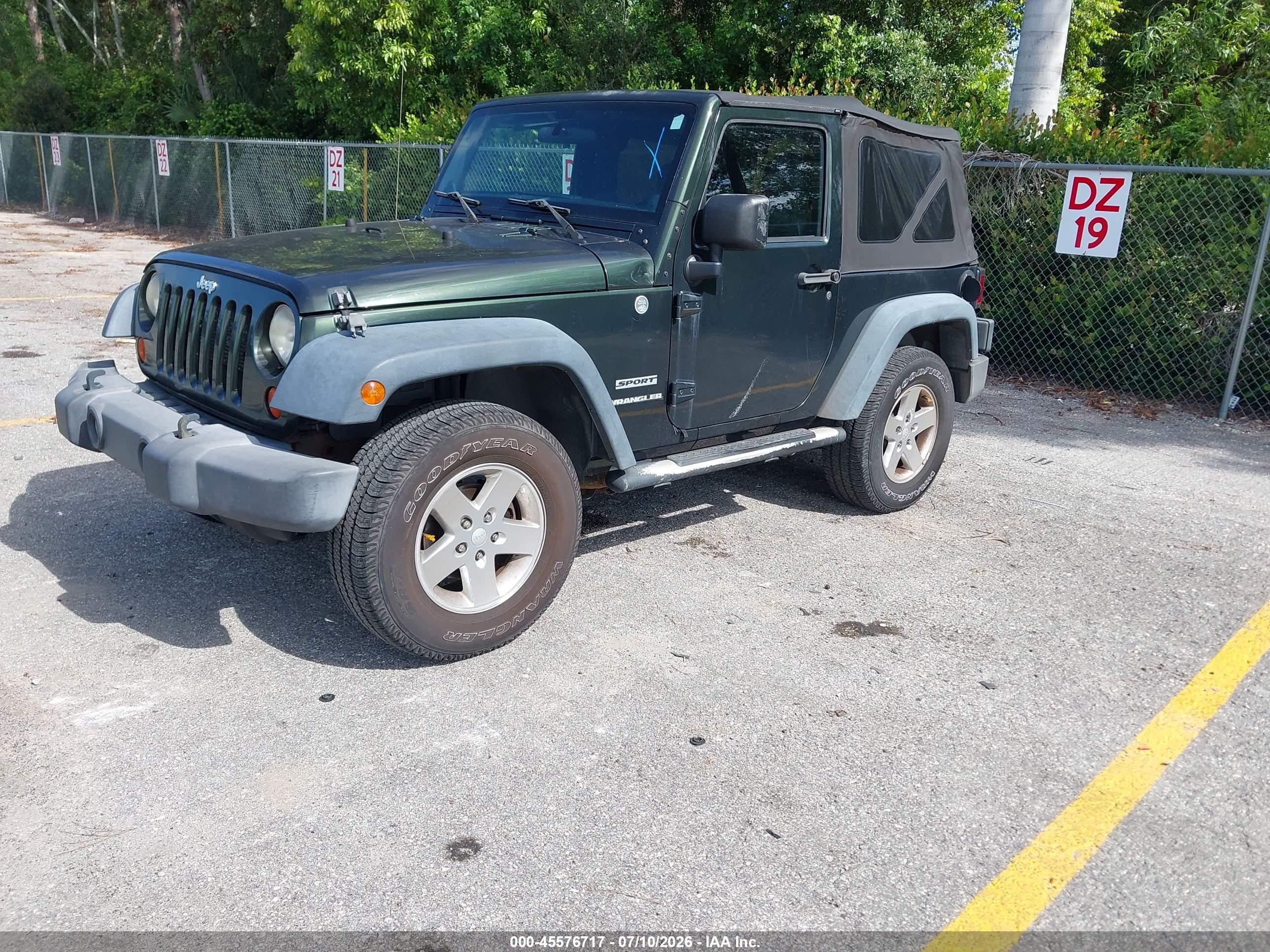 2012 Jeep Wrangler Sport Green vin: 1C4AJWAG9CL113187