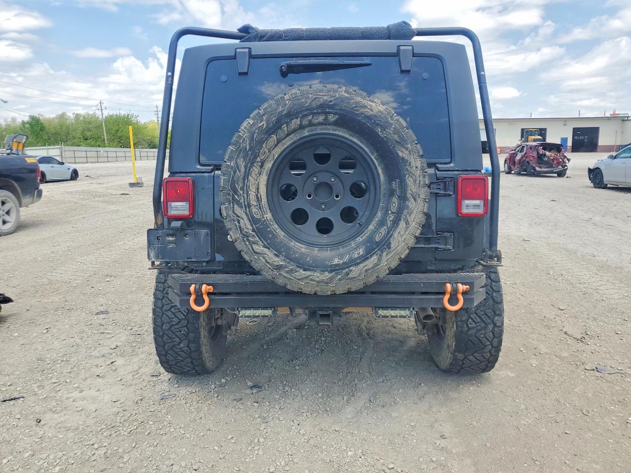 2012 Jeep Wrangler Sport Black vin: 1C4AJWAG9CL256351