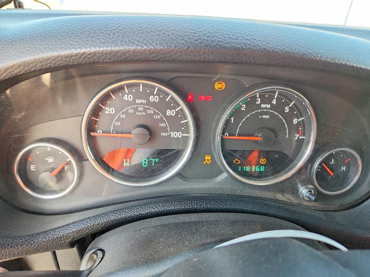 2012 Jeep Wrangler Sport White vin: 1C4AJWAGXCL101629