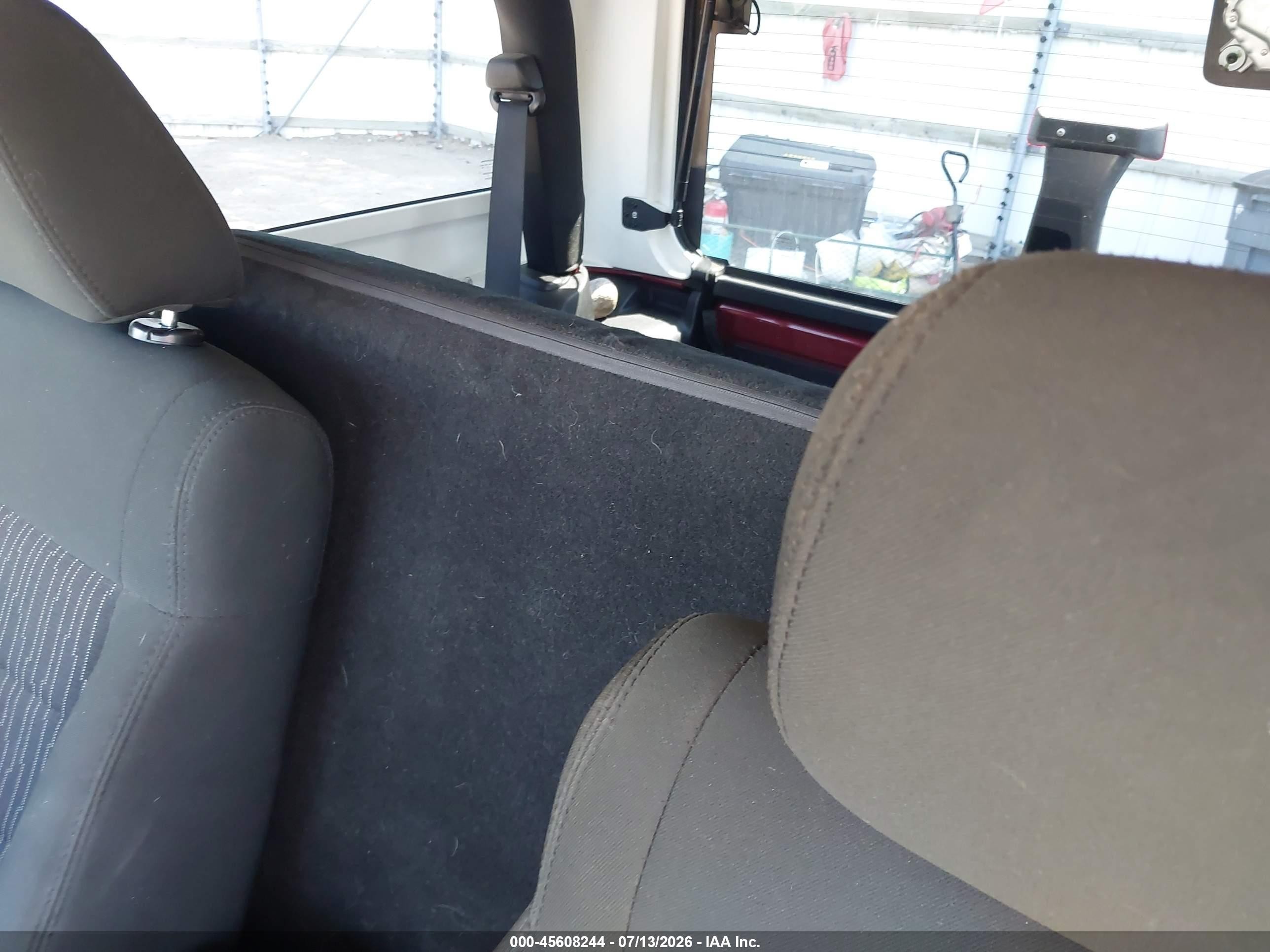 2012 Jeep Wrangler Sport Burgundy vin: 1C4AJWAGXCL253698