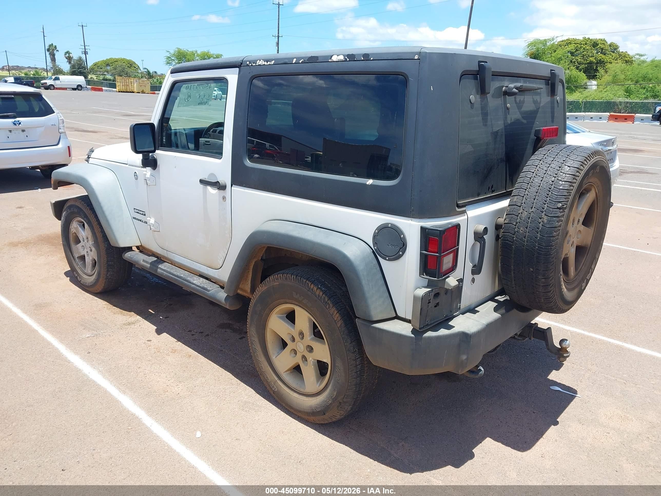2013 Jeep Wrangler Sport White vin: 1C4AJWAGXDL556952