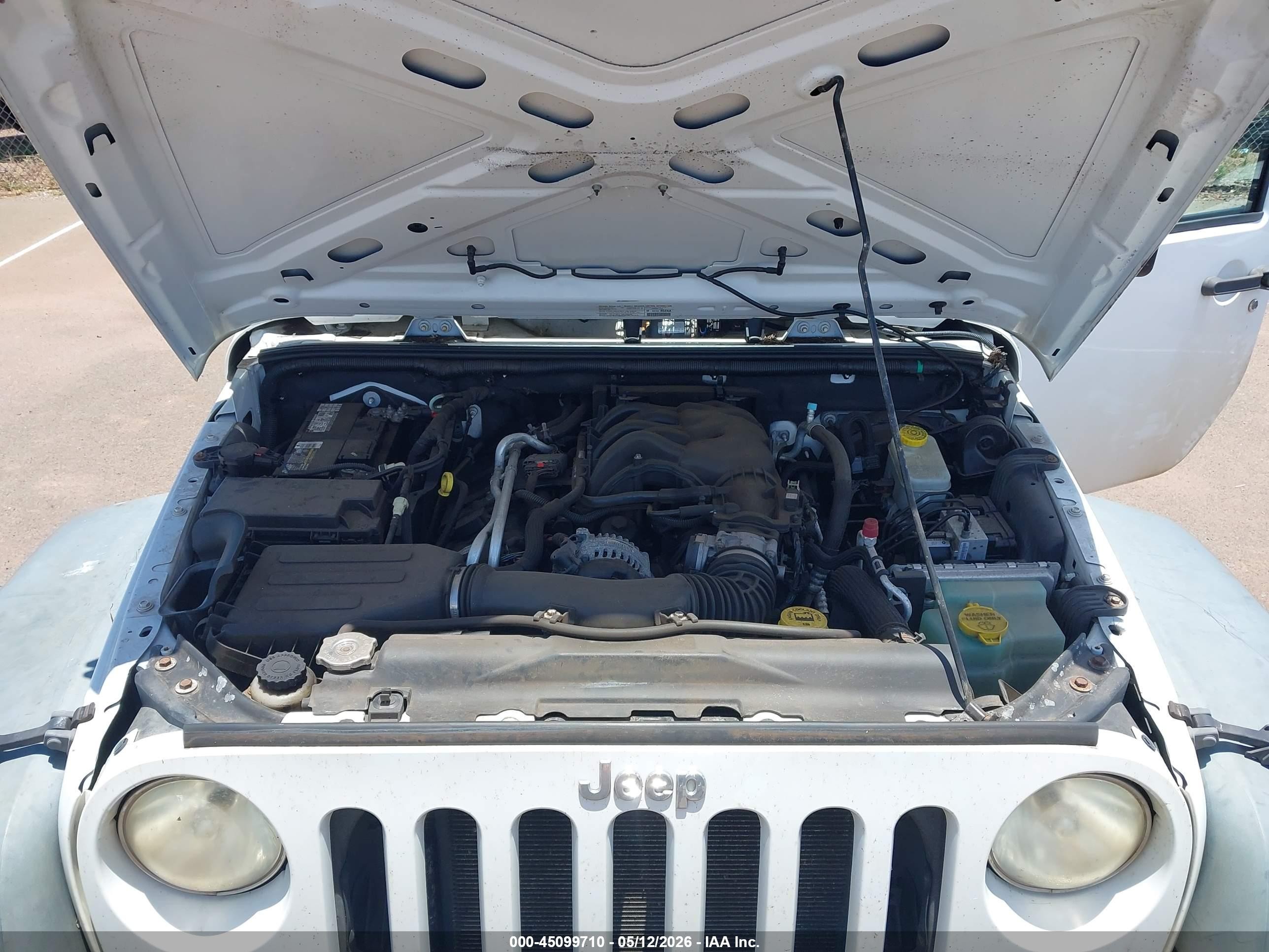 2013 Jeep Wrangler Sport White vin: 1C4AJWAGXDL556952
