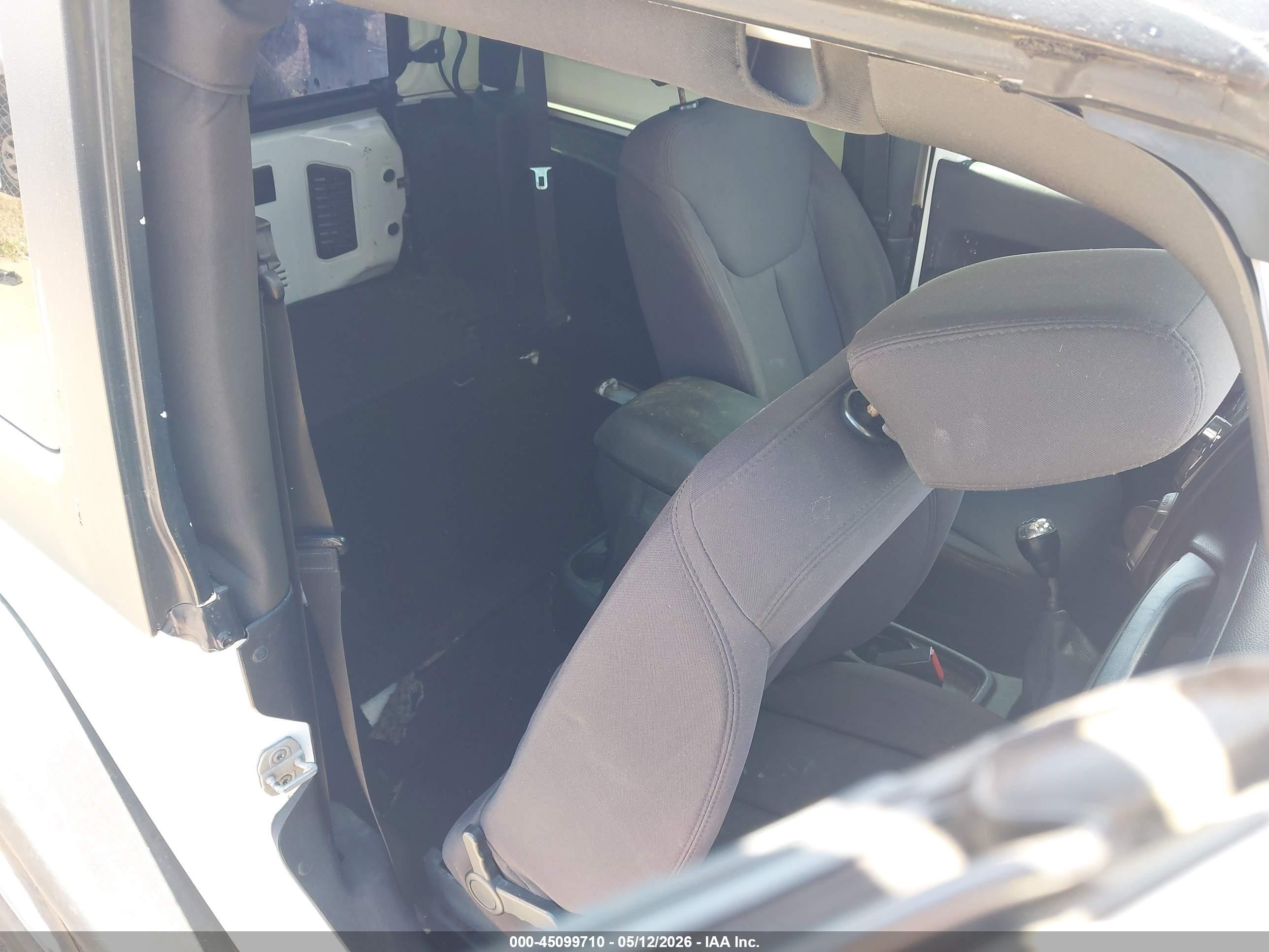 2013 Jeep Wrangler Sport White vin: 1C4AJWAGXDL556952