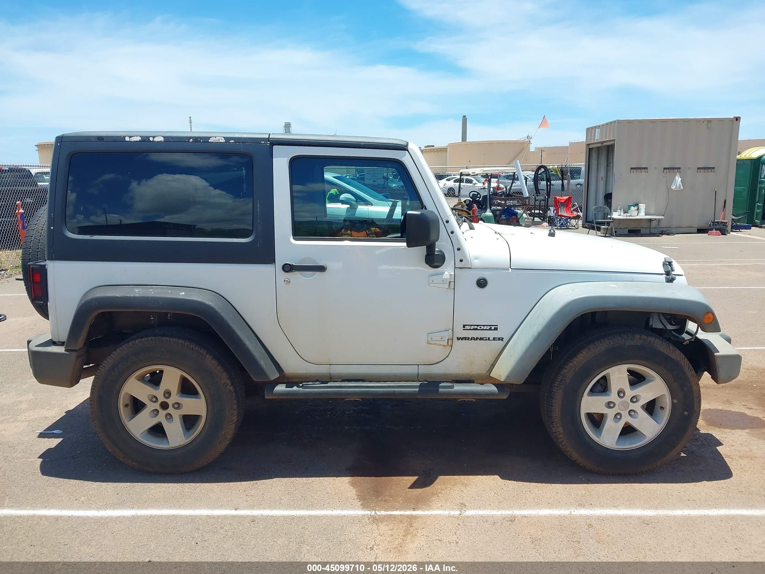2013 Jeep Wrangler Sport White vin: 1C4AJWAGXDL556952