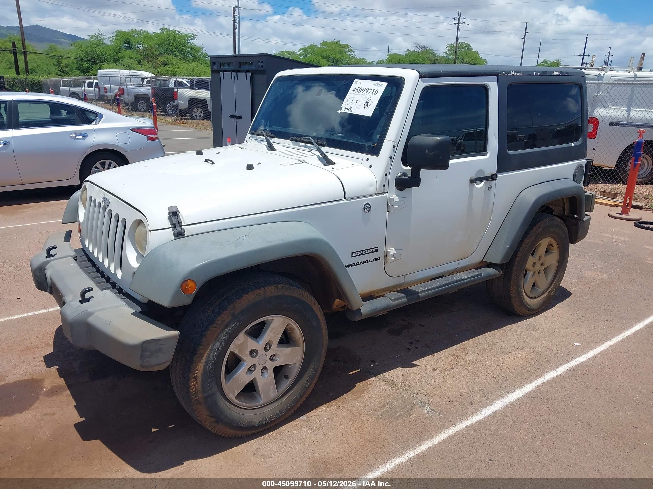 2013 Jeep Wrangler Sport White vin: 1C4AJWAGXDL556952