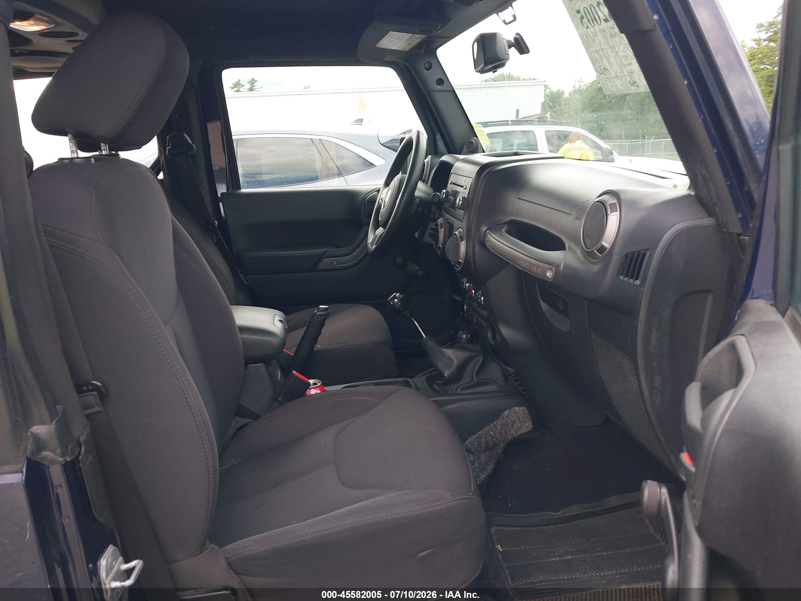 2013 Jeep Wrangler Sport Blue vin: 1C4AJWAGXDL576795