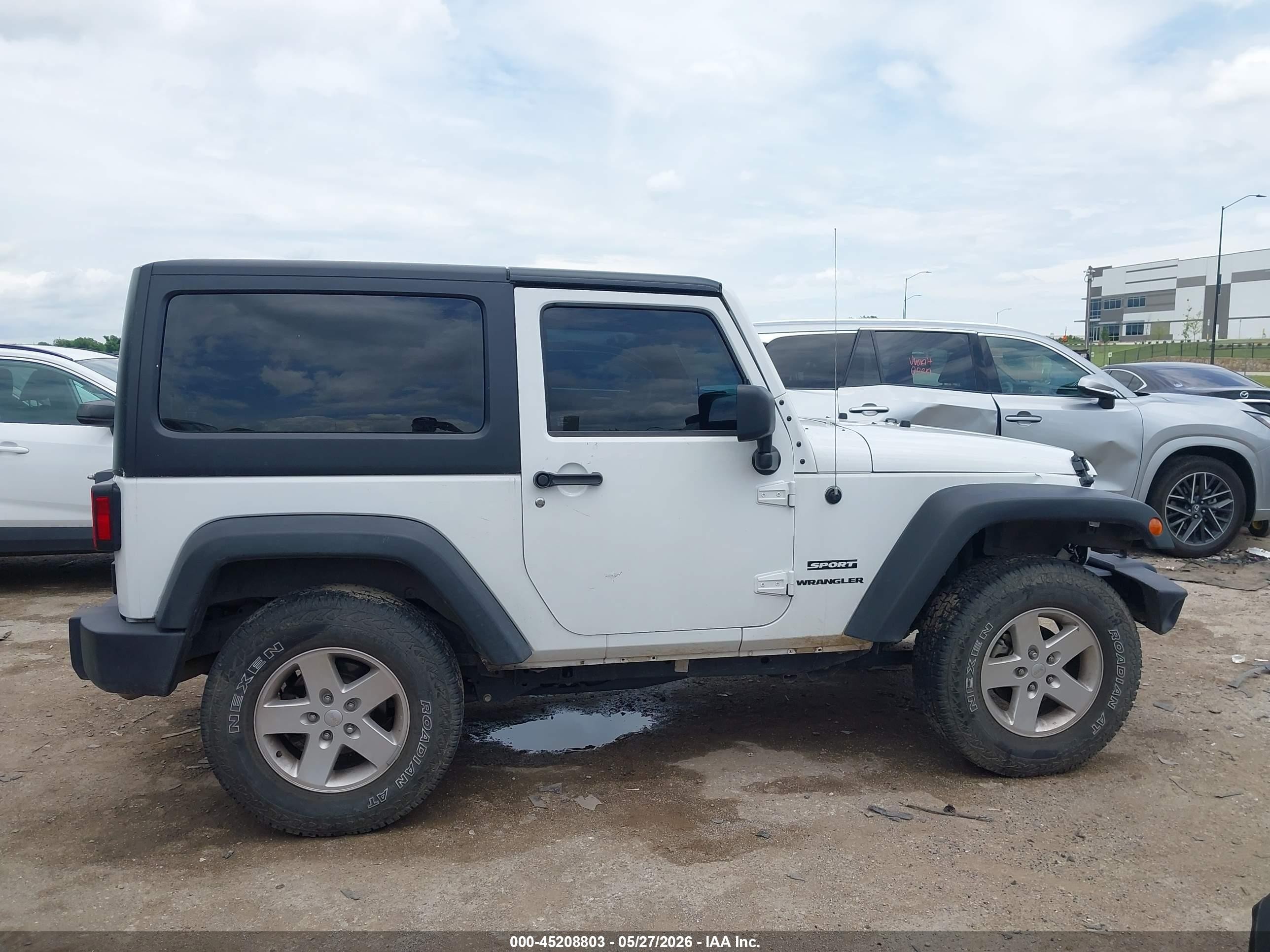 2013 Jeep Wrangler Sport White vin: 1C4AJWAGXDL595170