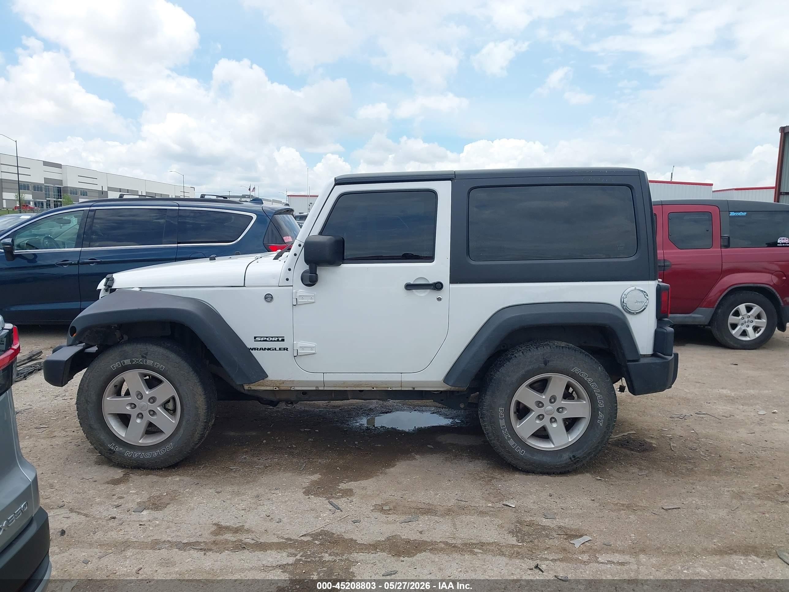 2013 Jeep Wrangler Sport White vin: 1C4AJWAGXDL595170