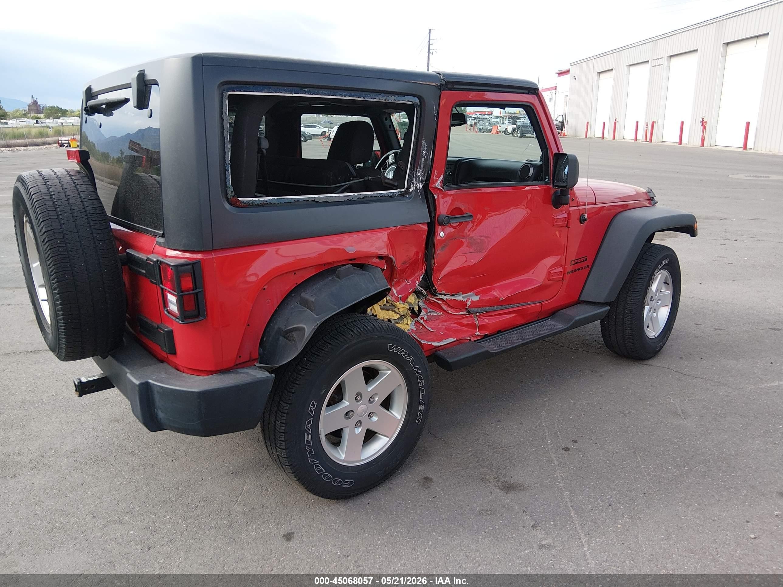 2013 Jeep Wrangler Sport Red vin: 1C4AJWAGXDL677562