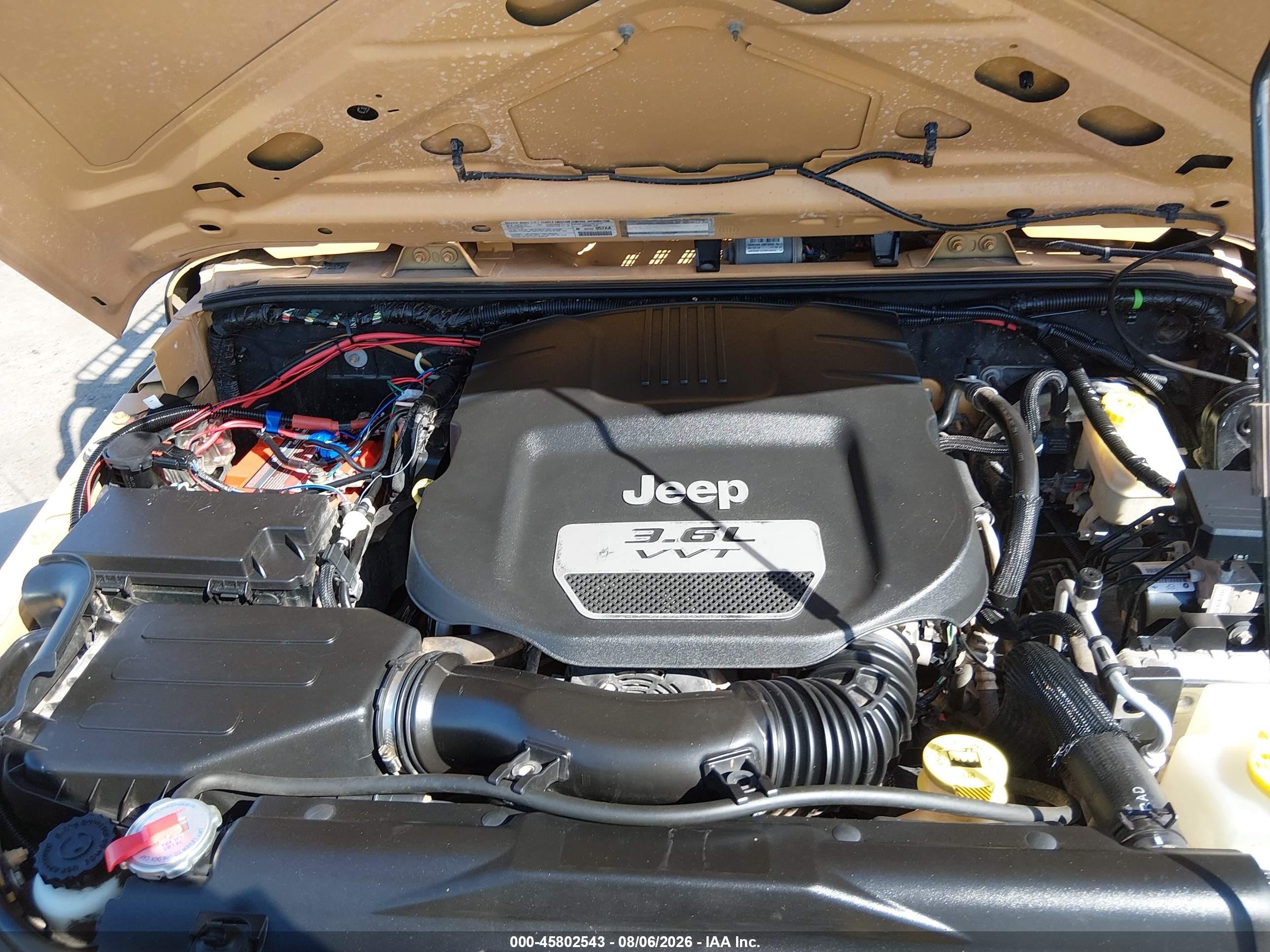 2013 Jeep Wrangler Sport Beige vin: 1C4AJWAGXDL686939
