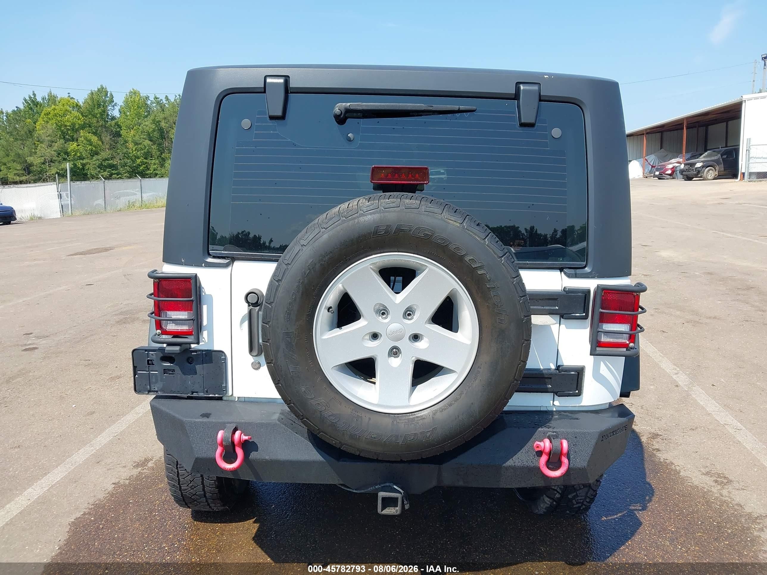 2015 Jeep Wrangler Sport Белый vin: 1C4AJWAGXFL593146