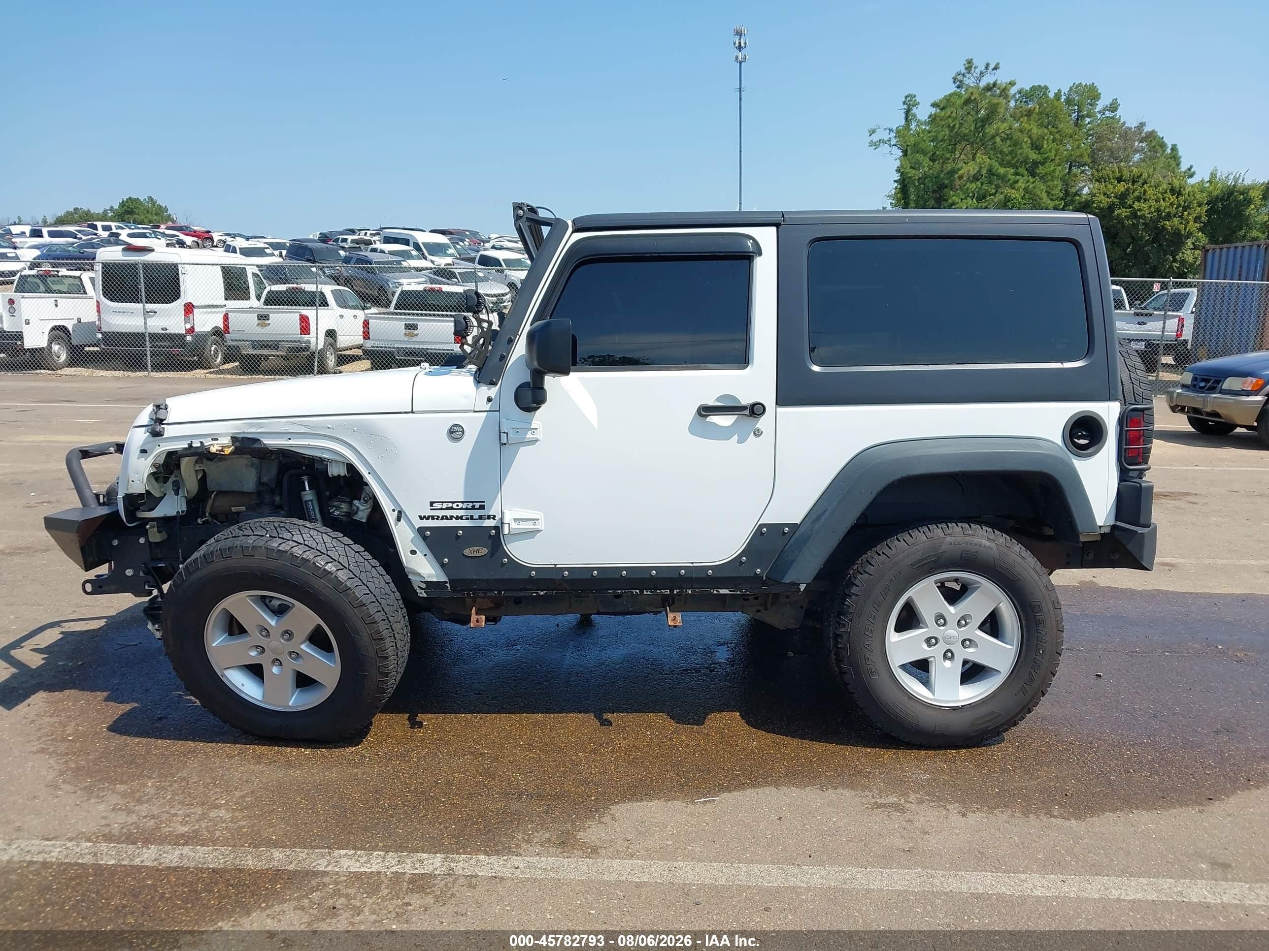 2015 Jeep Wrangler Sport Белый vin: 1C4AJWAGXFL593146