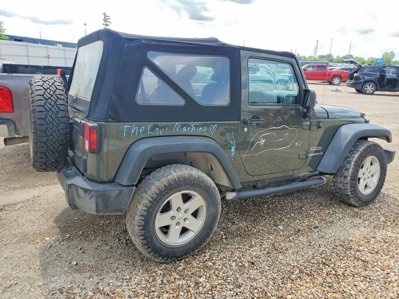 2015 Jeep Wrangler Sport Зеленый vin: 1C4AJWAGXFL647903