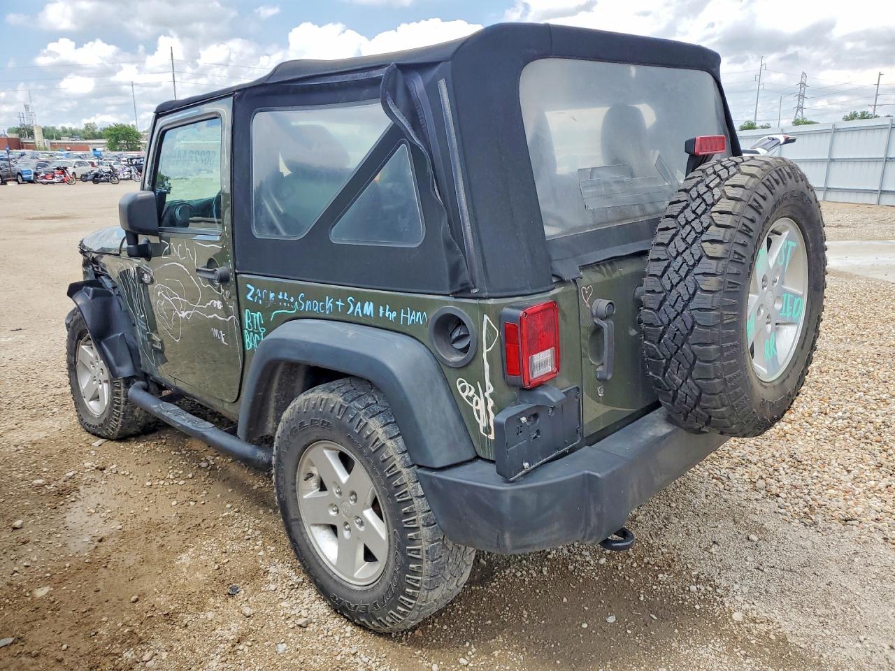 2015 Jeep Wrangler Sport Зеленый vin: 1C4AJWAGXFL647903
