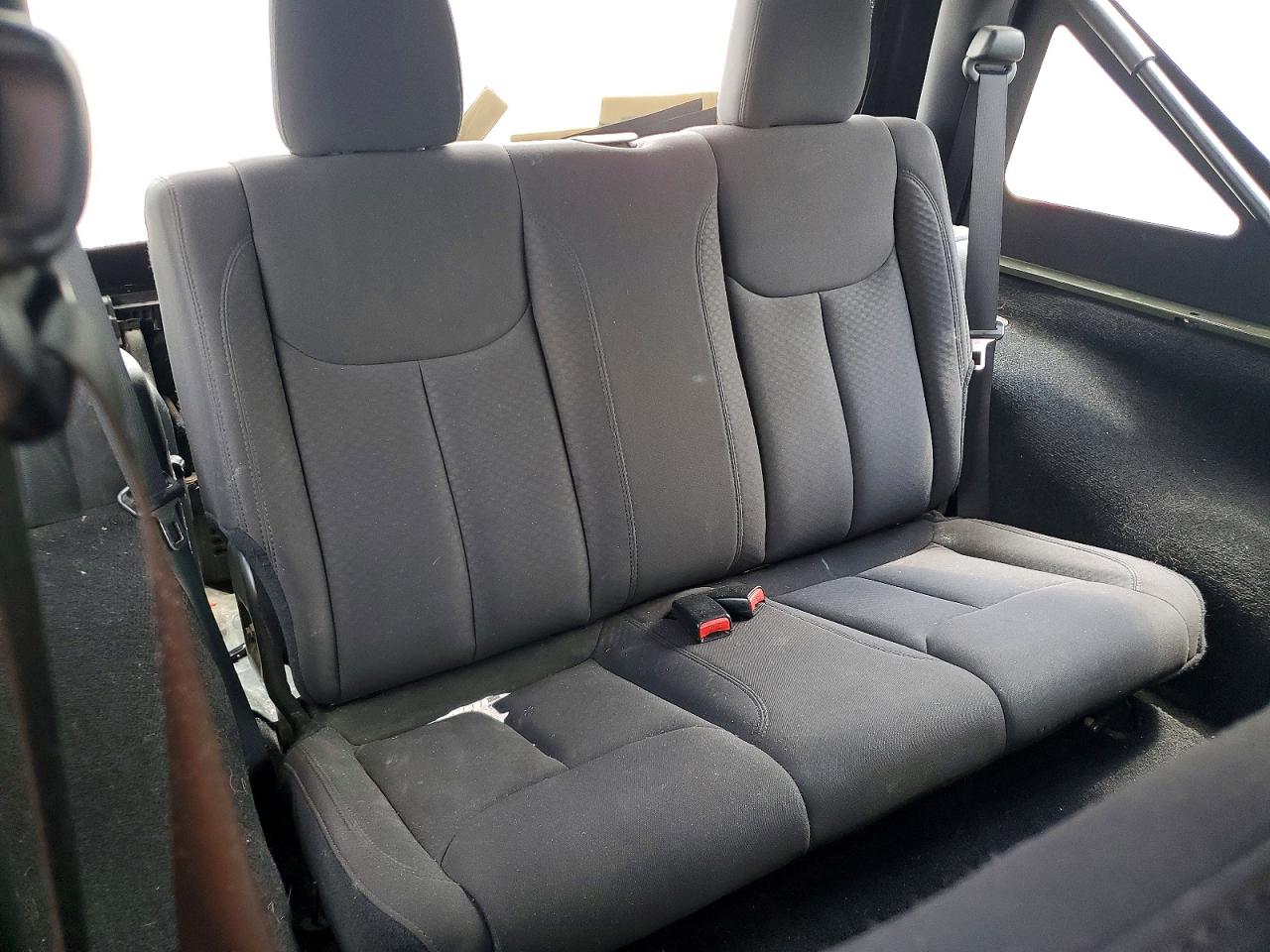 2015 Jeep Wrangler Sport Зеленый vin: 1C4AJWAGXFL647903