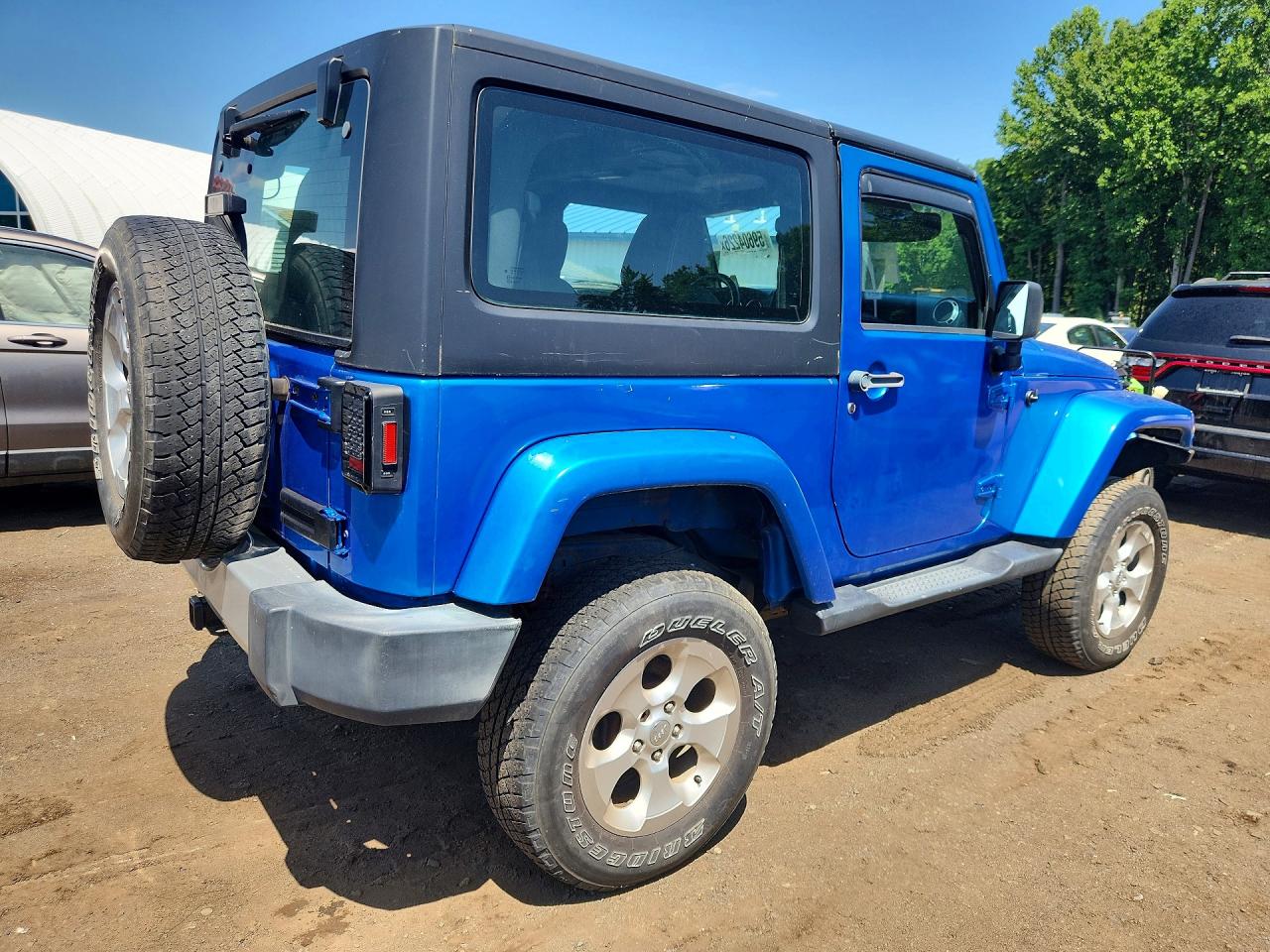 2015 Jeep Wrangler Sahara Blue vin: 1C4AJWBG0FL748639