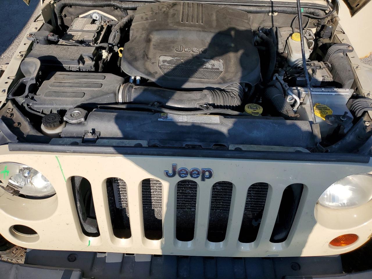 2012 Jeep Wrangler Sahara Желто-коричневый vin: 1C4AJWBG1CL105356