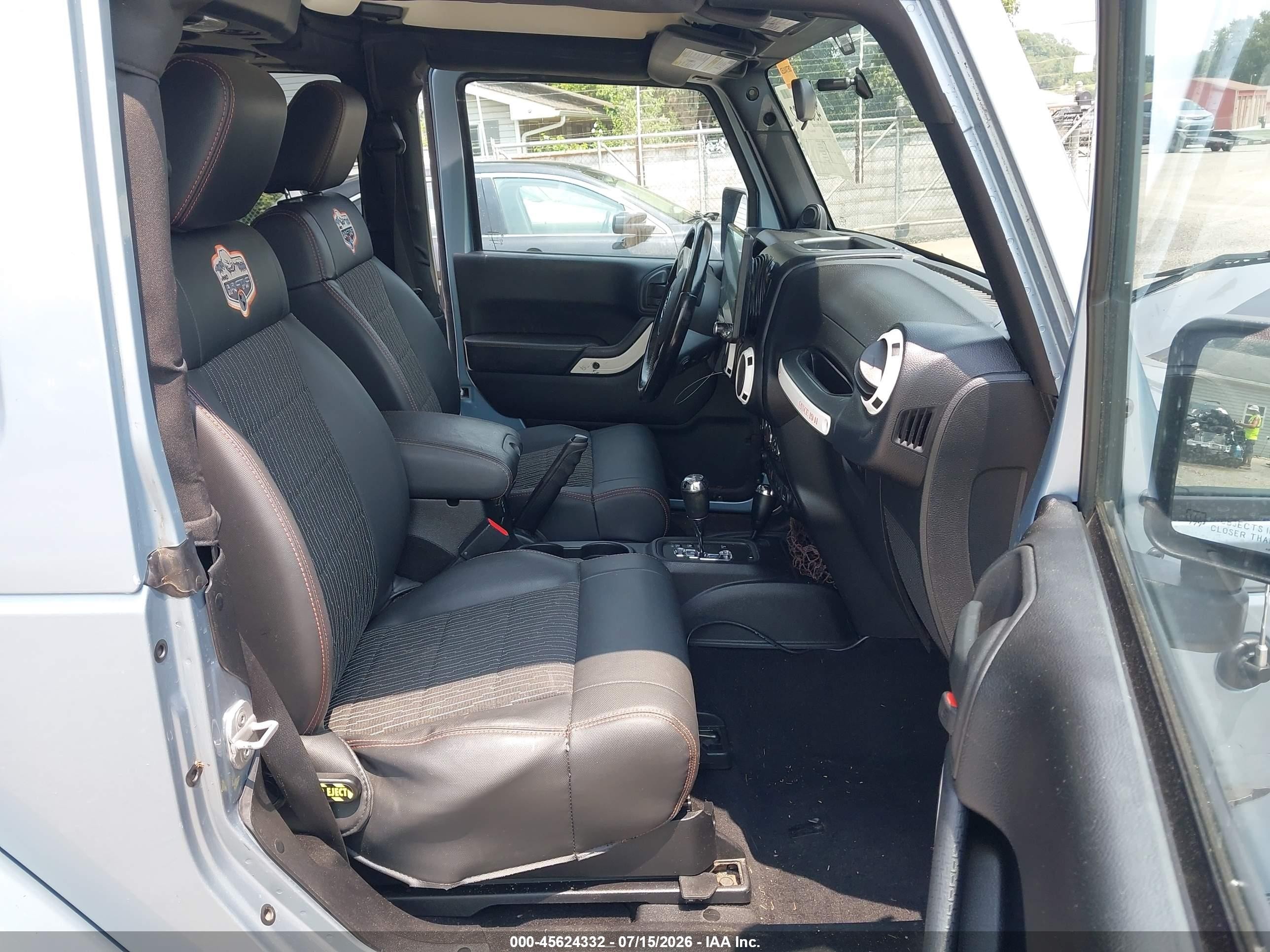 2012 Jeep Wrangler Sahara Blue vin: 1C4AJWBG1CL172636