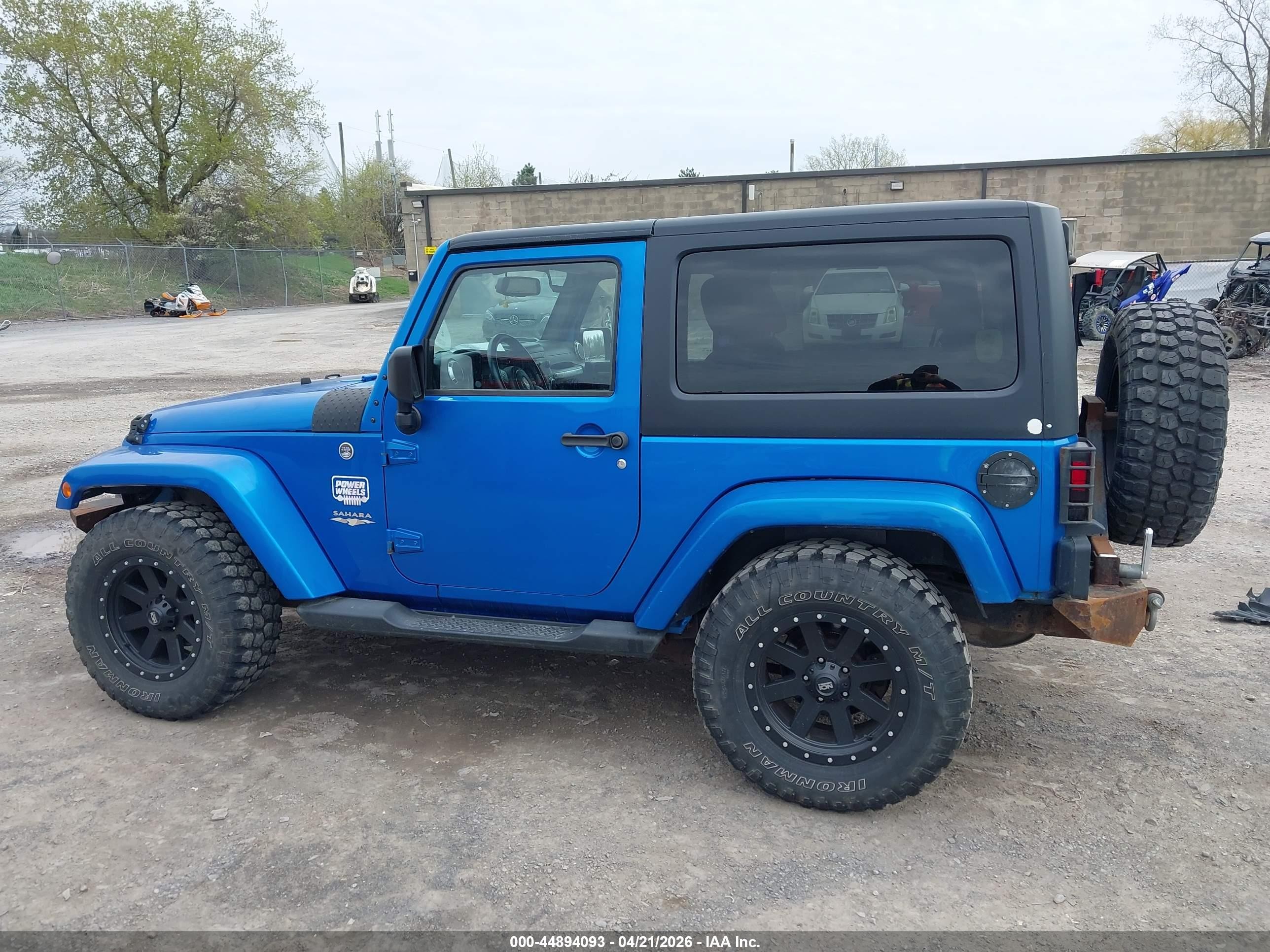 2015 Jeep Wrangler Sahara Blue vin: 1C4AJWBG1FL511108