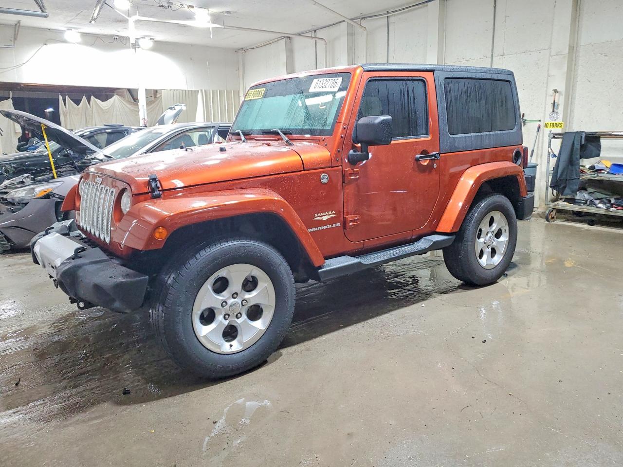 2014 Jeep Wrangler Sahara Orange vin: 1C4AJWBG5EL164722