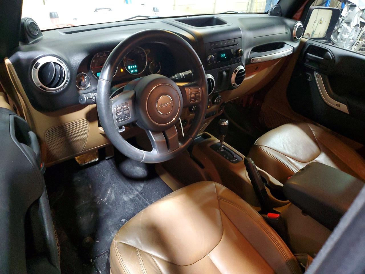 2014 Jeep Wrangler Sahara Orange vin: 1C4AJWBG5EL164722