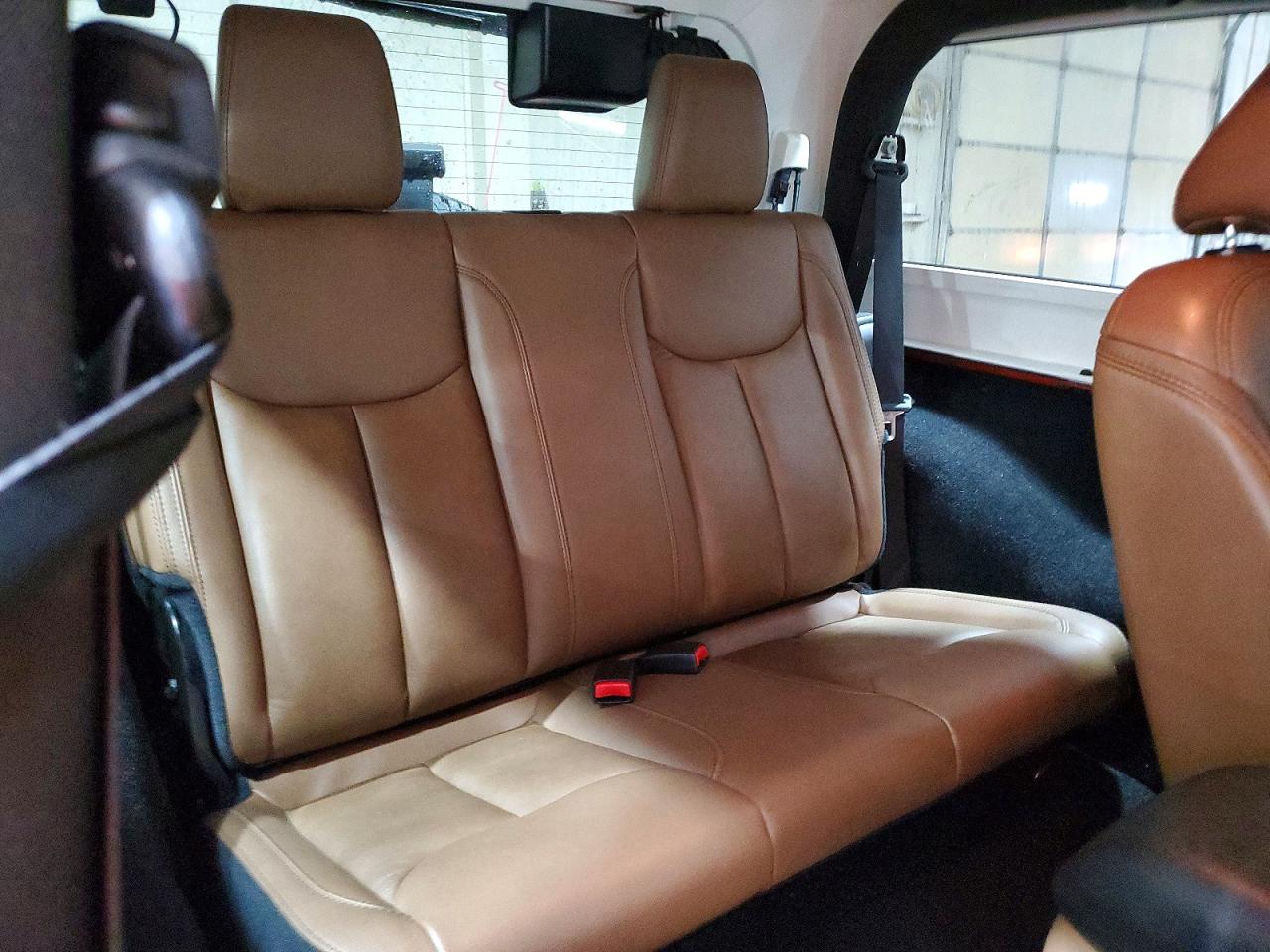 2014 Jeep Wrangler Sahara Orange vin: 1C4AJWBG5EL164722
