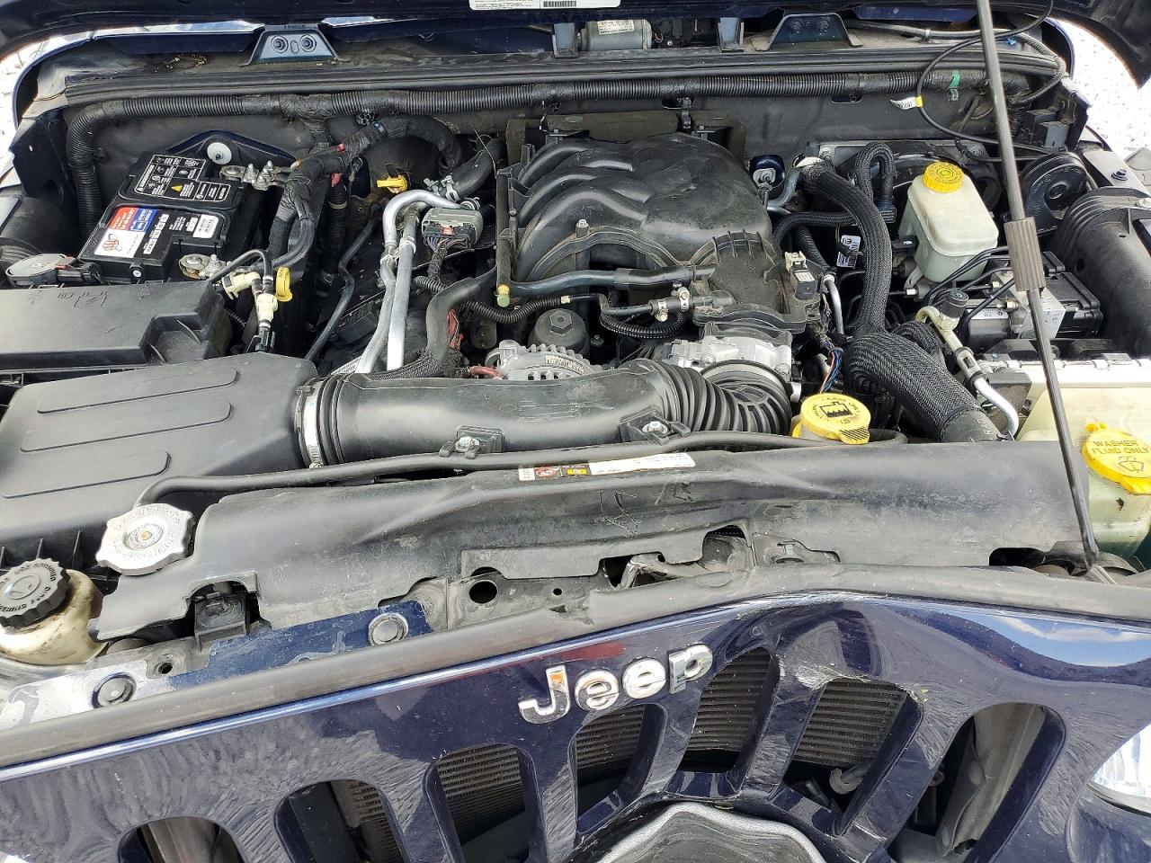 2013 Jeep Wrangler Sahara Blue vin: 1C4AJWBG6DL519203