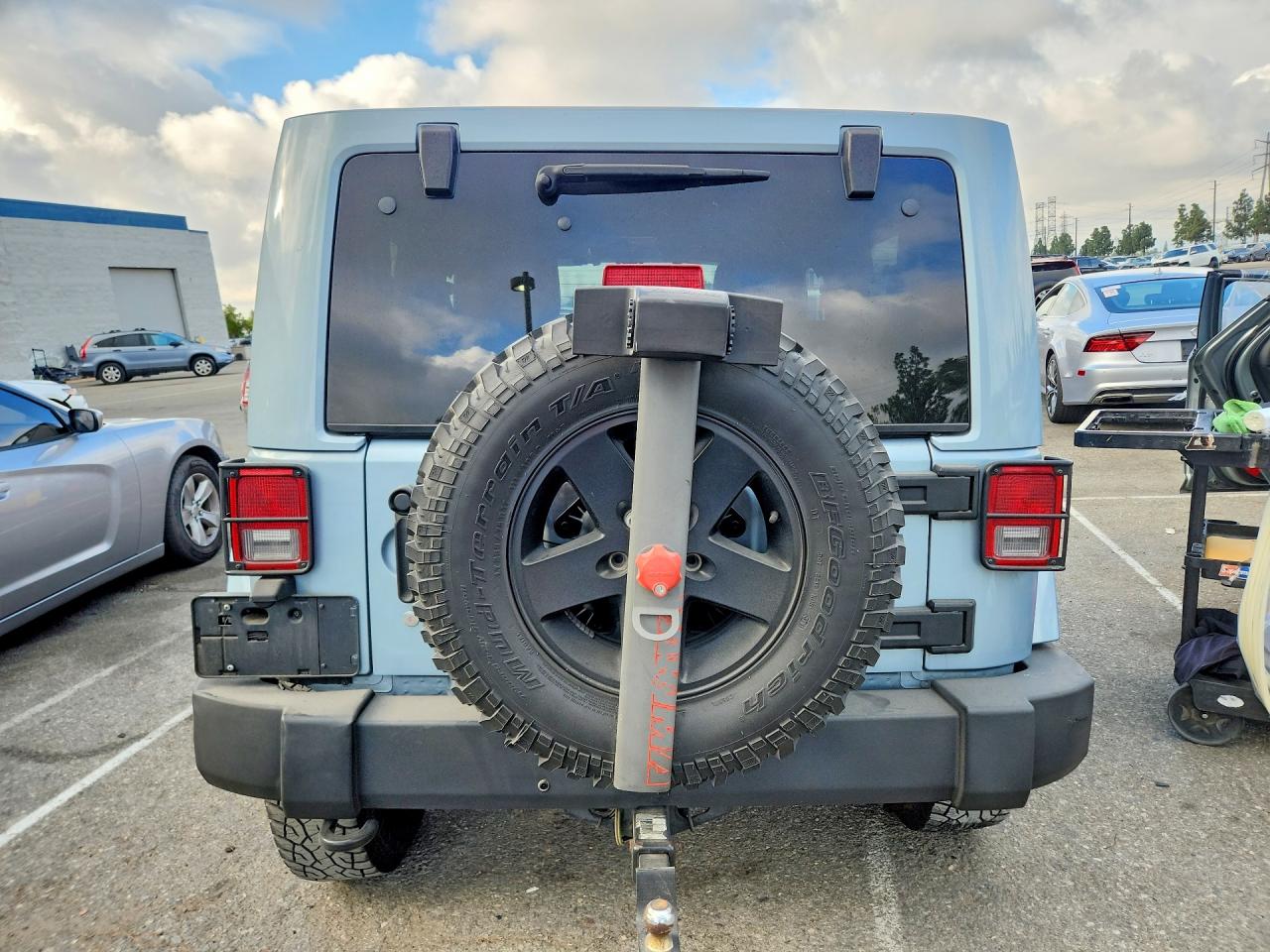 2012 Jeep Wrangler Sahara Blue vin: 1C4AJWBG7CL148633