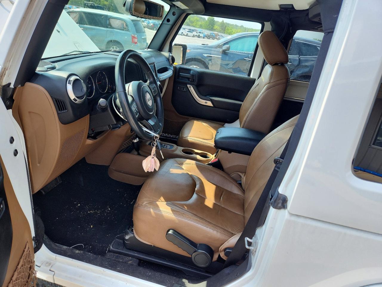 2015 Jeep Wrangler Sahara White vin: 1C4AJWBG7FL593295
