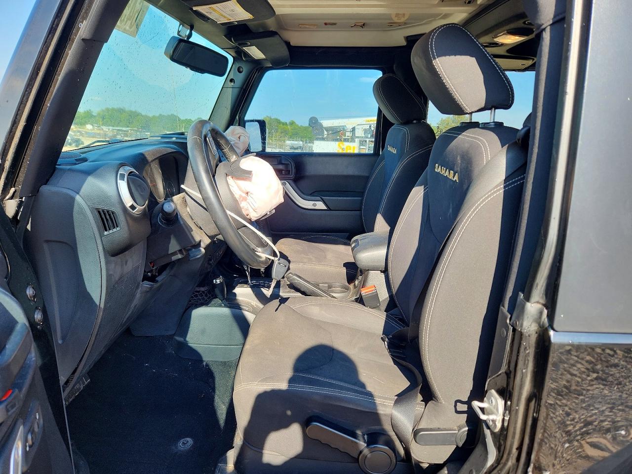 2015 Jeep Wrangler Sahara Black vin: 1C4AJWBG7FL751571