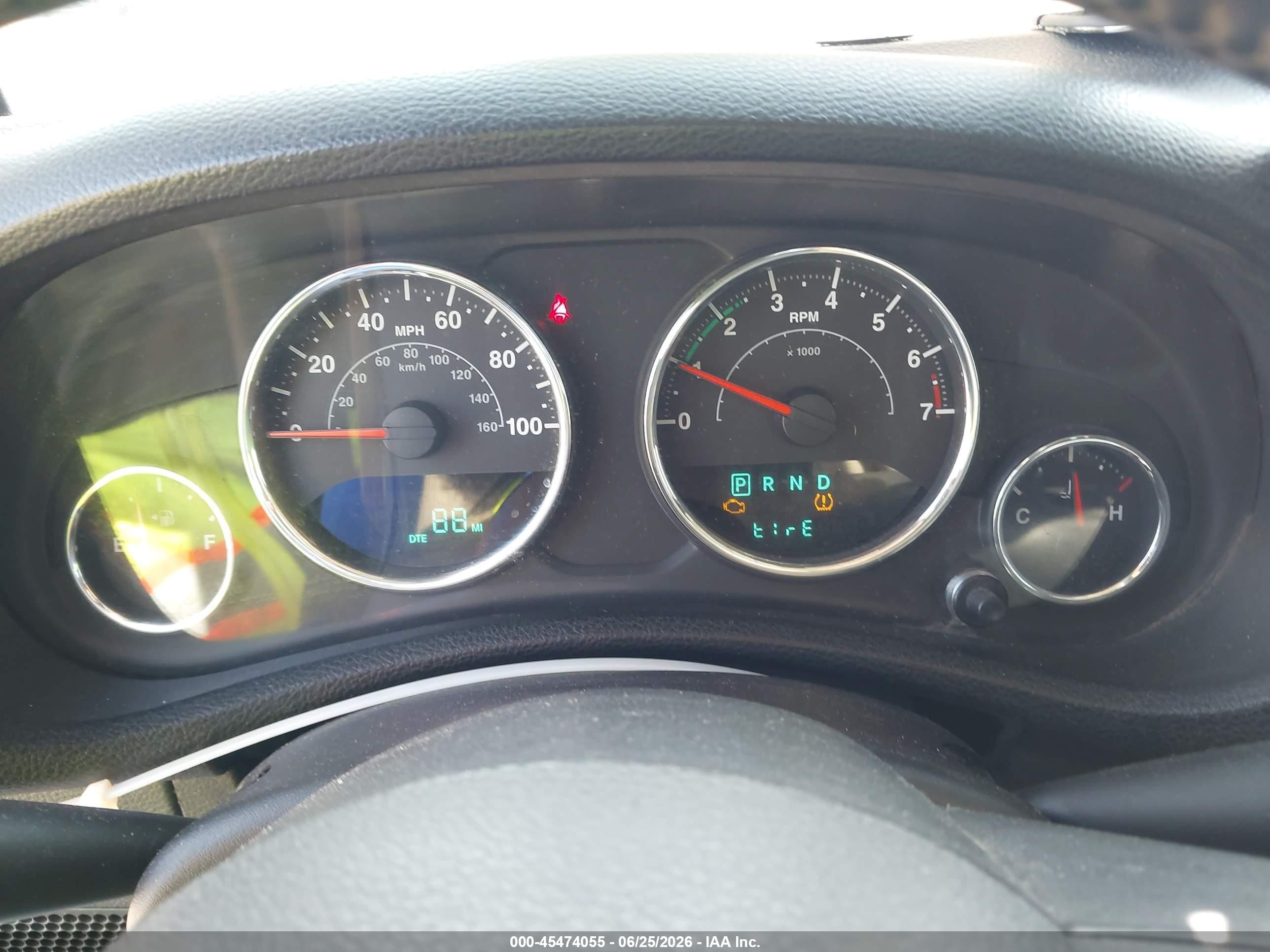 2012 Jeep Wrangler Sahara White vin: 1C4AJWBG8CL200206