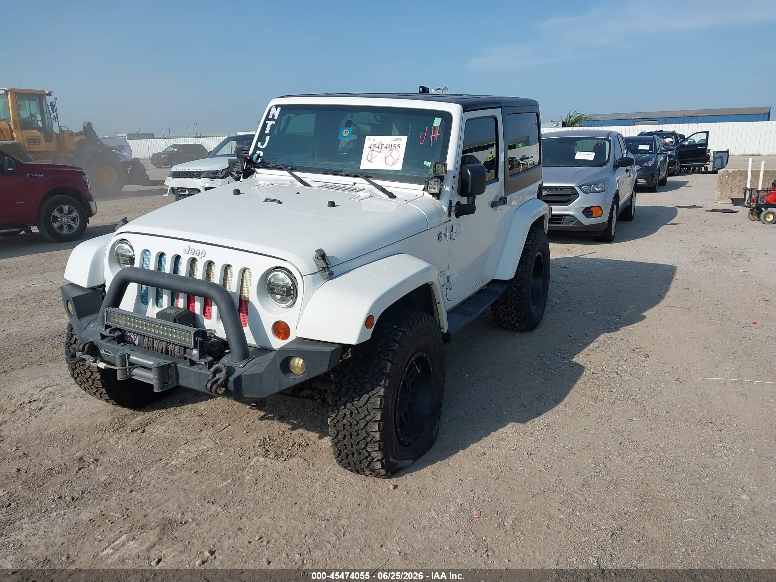 2012 Jeep Wrangler Sahara White vin: 1C4AJWBG8CL200206